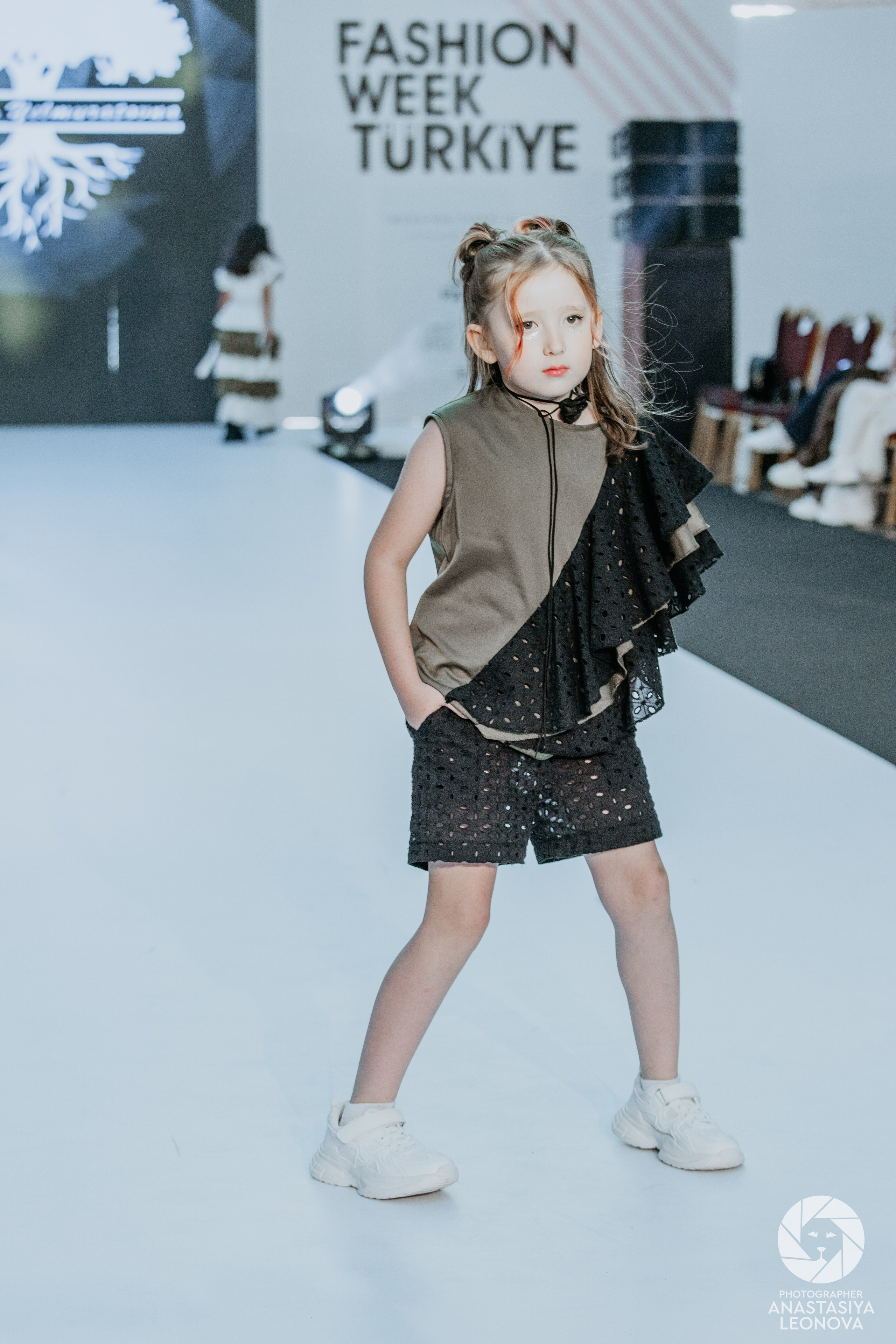 Fashion Week Türkiye [spring, 2025]. Anastasia Leonowa