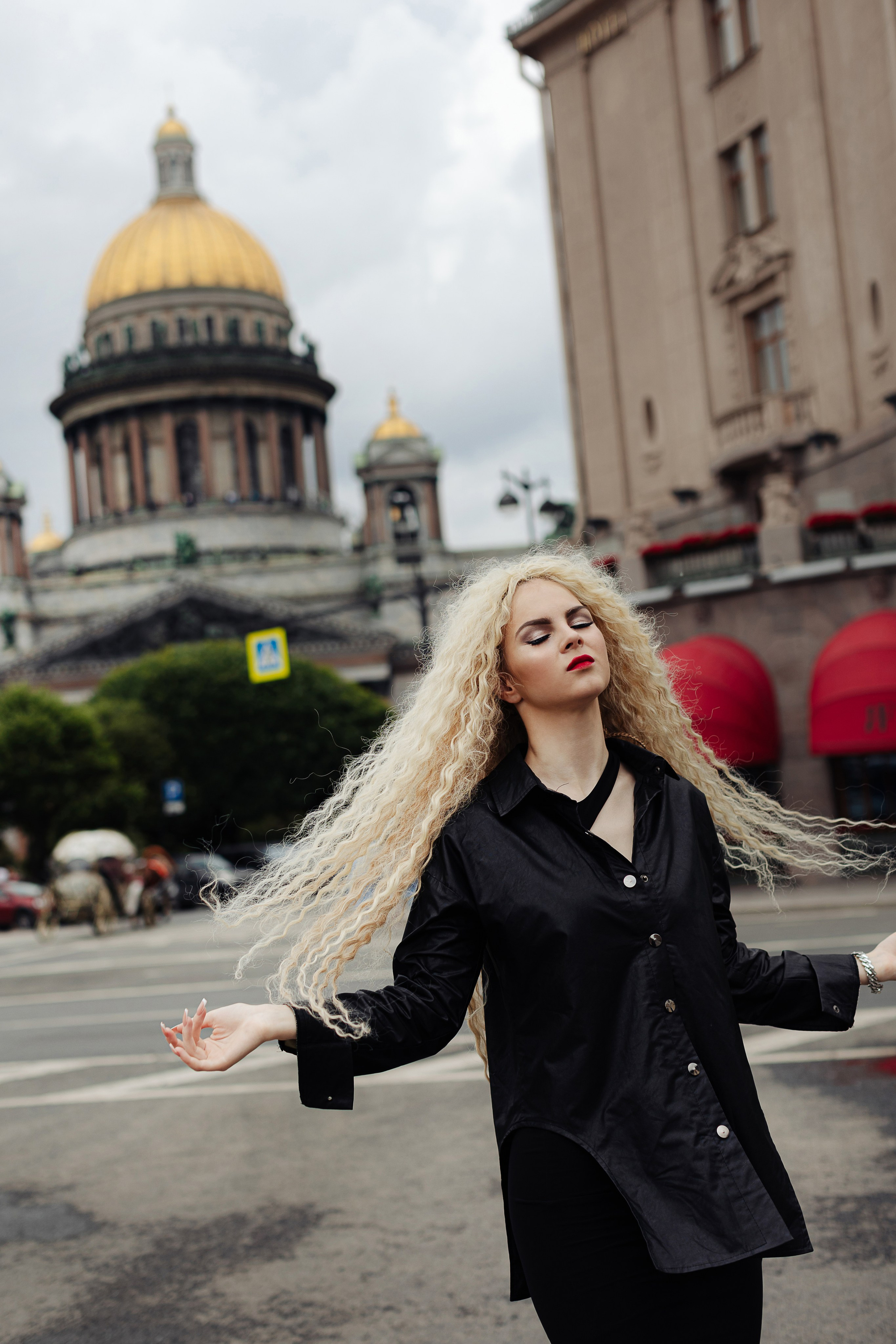 Прогулочная фотосессия в Питере с Ариной