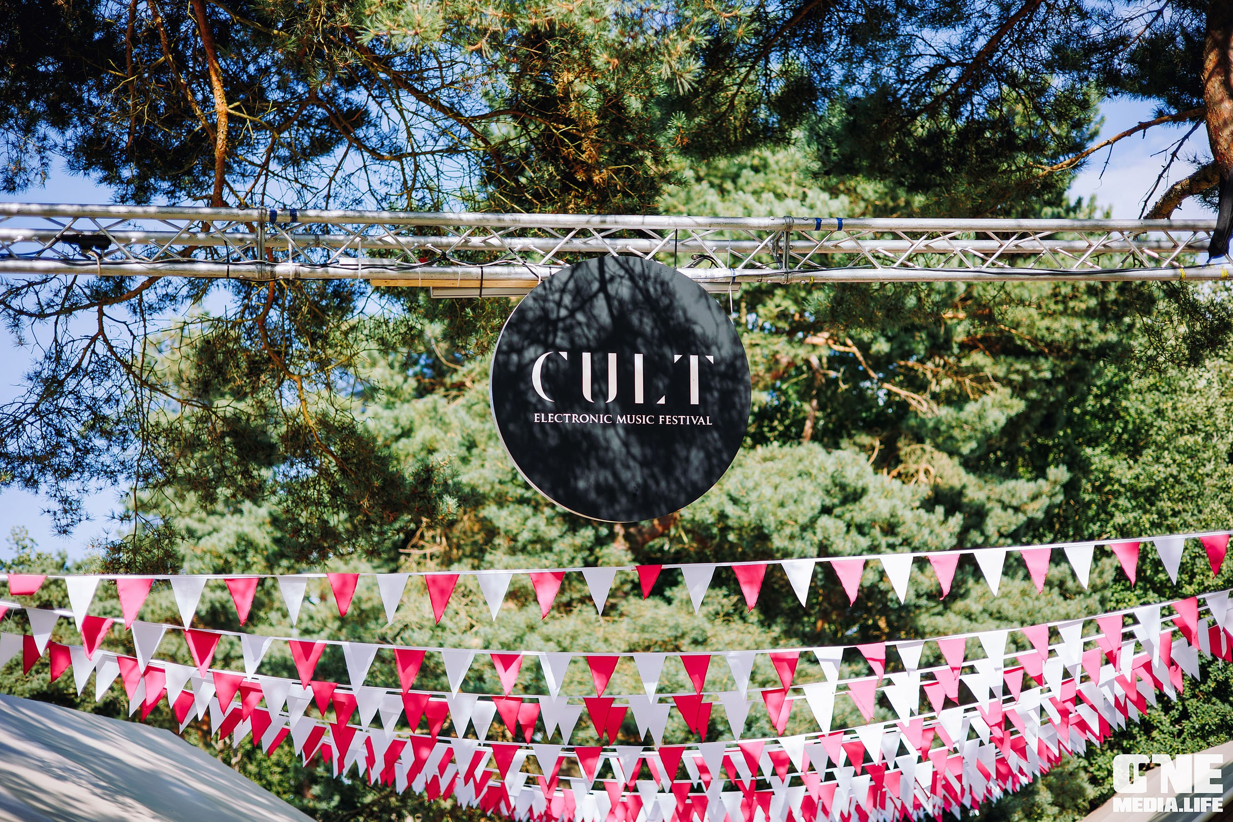 CULT — electronic music festival. Day II. One Media Life: фоторепортажи, фотоотчеты с мероприятий и заведений