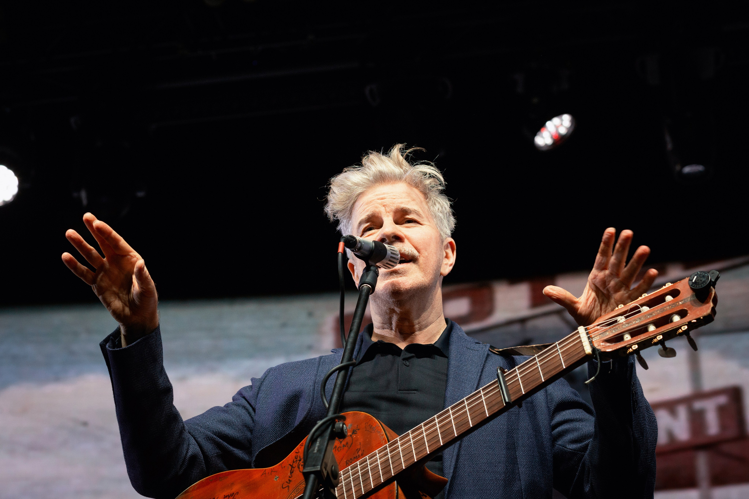 концертный фотограф в Санкт-Петербурге, фоторепортаж с концерта группы Brazzaville в клубе Аврора (Aurora Concert Hall) март 2026