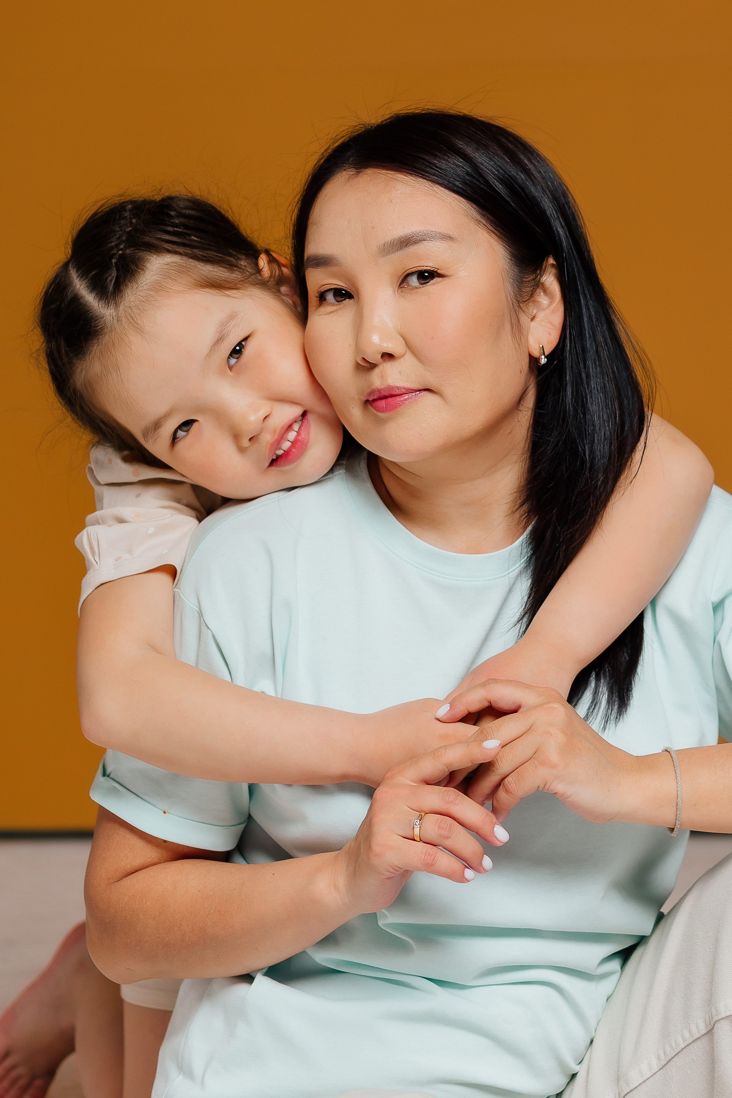 Мама и дочки. Фотограф Бурятии София Андриянова