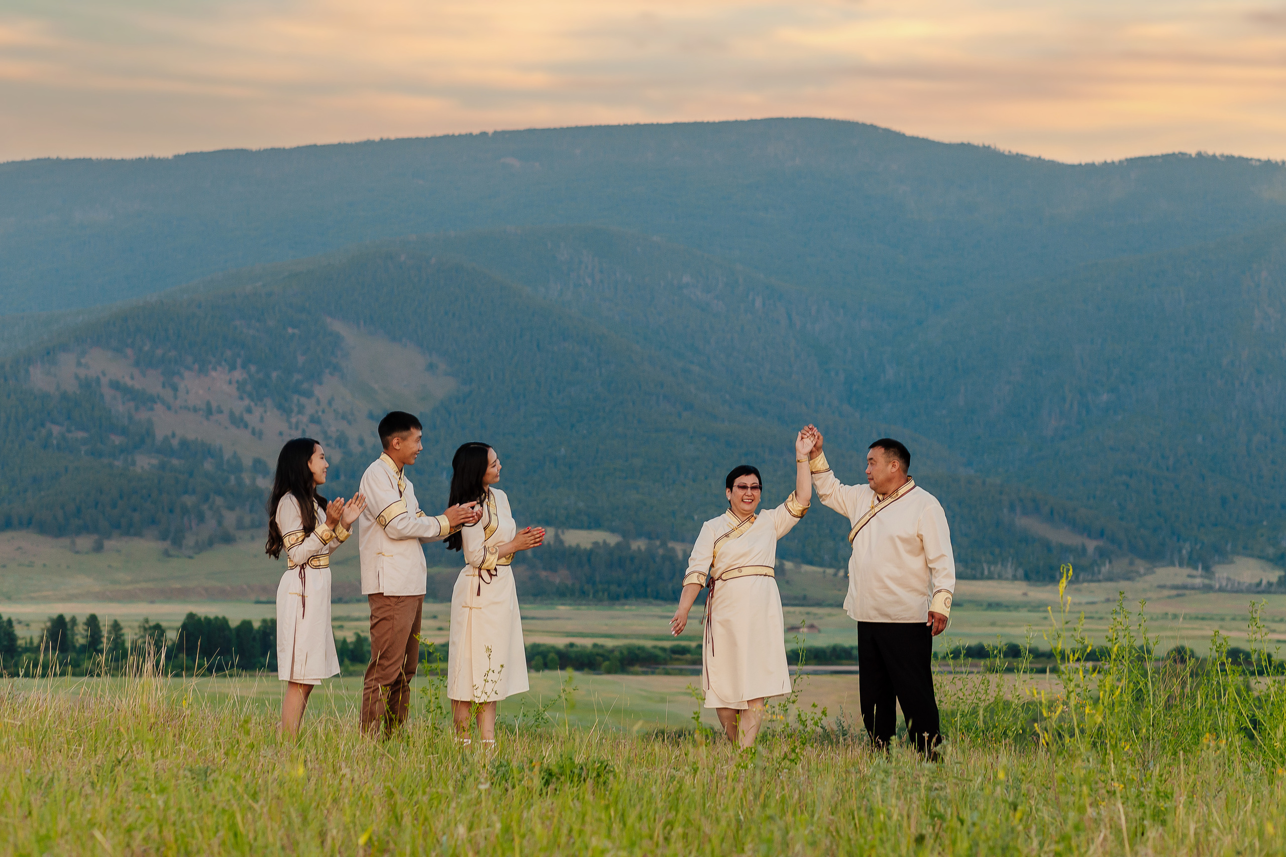 Семья Элбеновых. Фотограф Бурятии София Андриянова