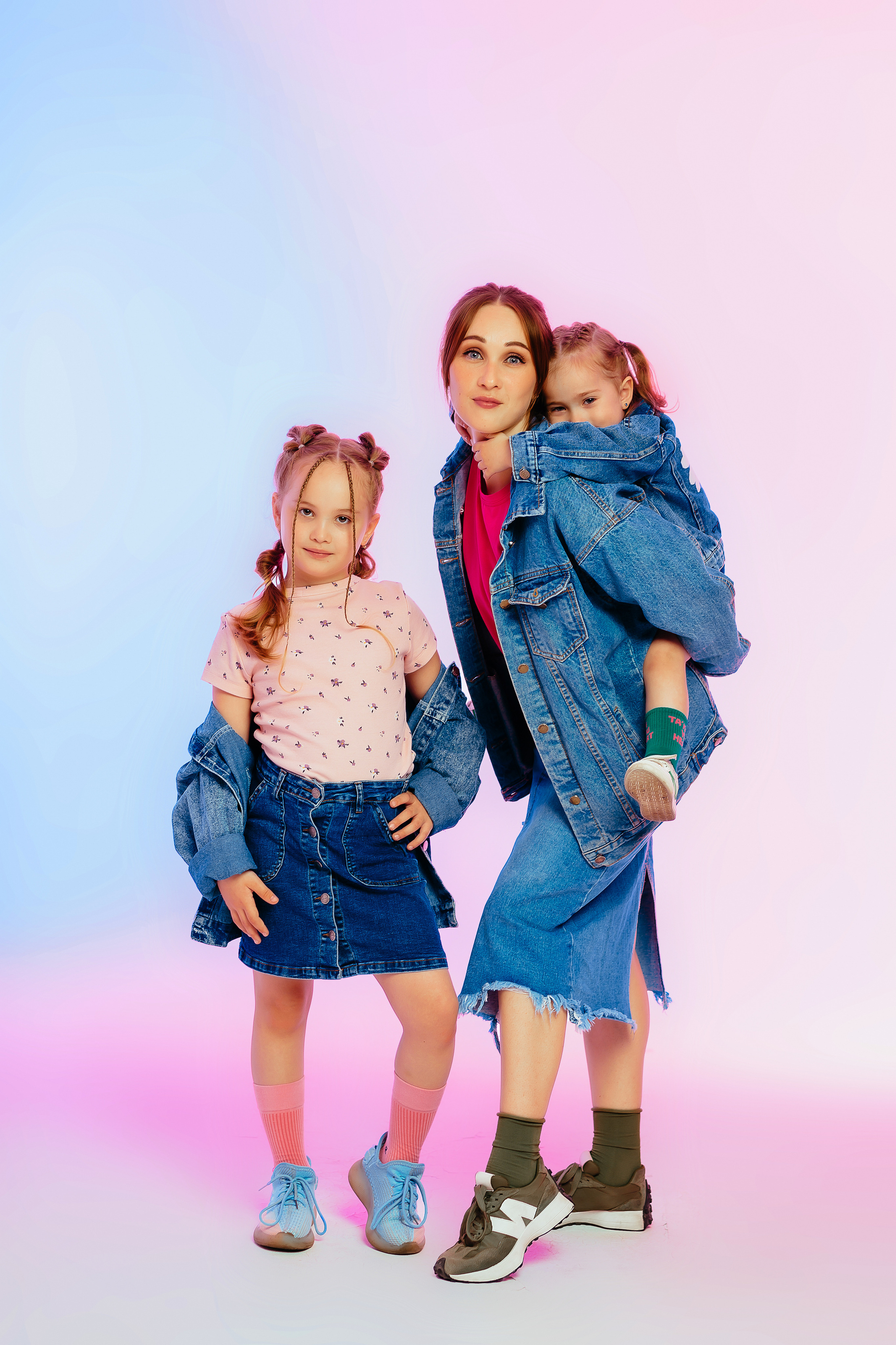 Женя с дочками. Фотограф Бурятии София Андриянова