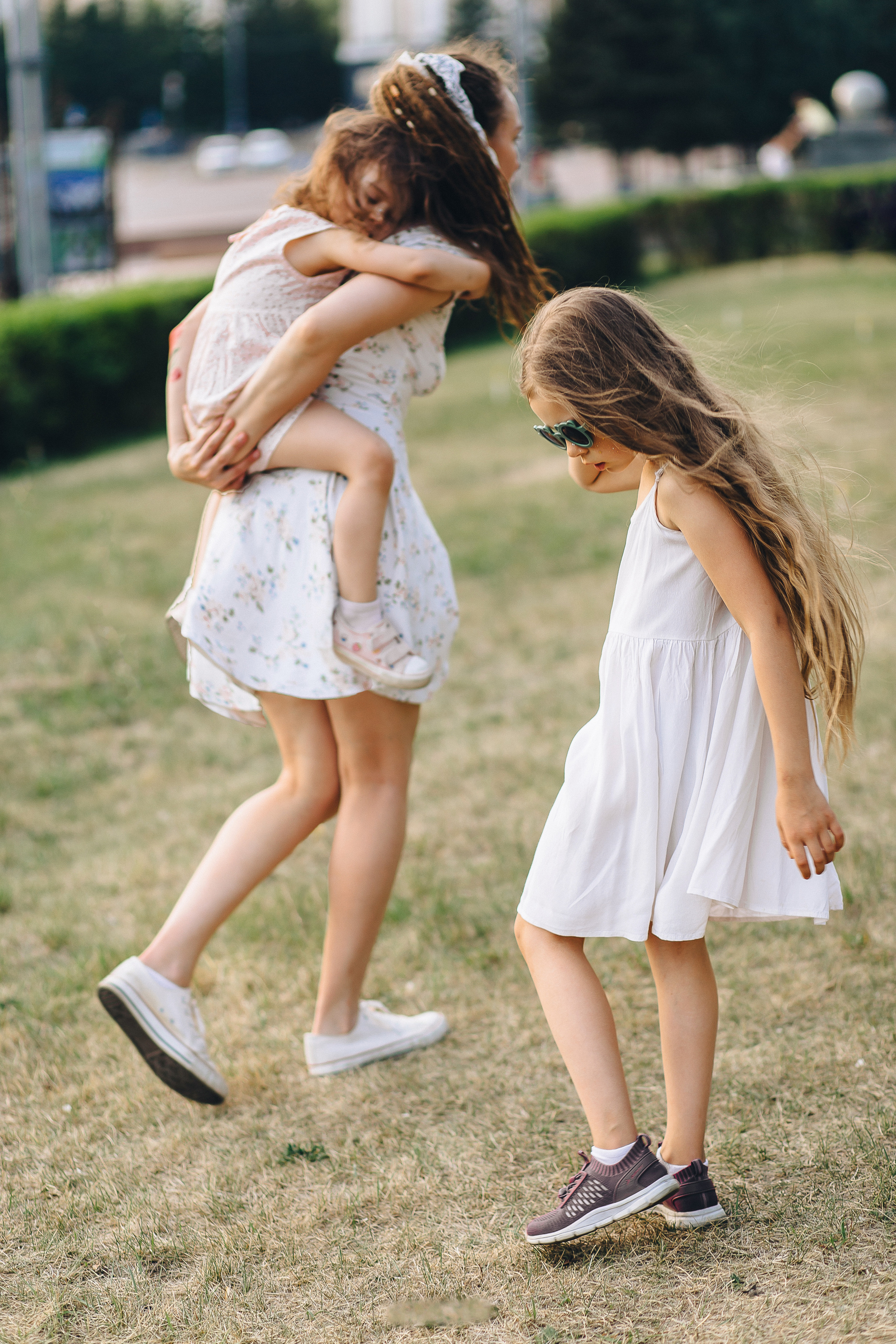 Катя с дочами. Фотограф Бурятии София Андриянова