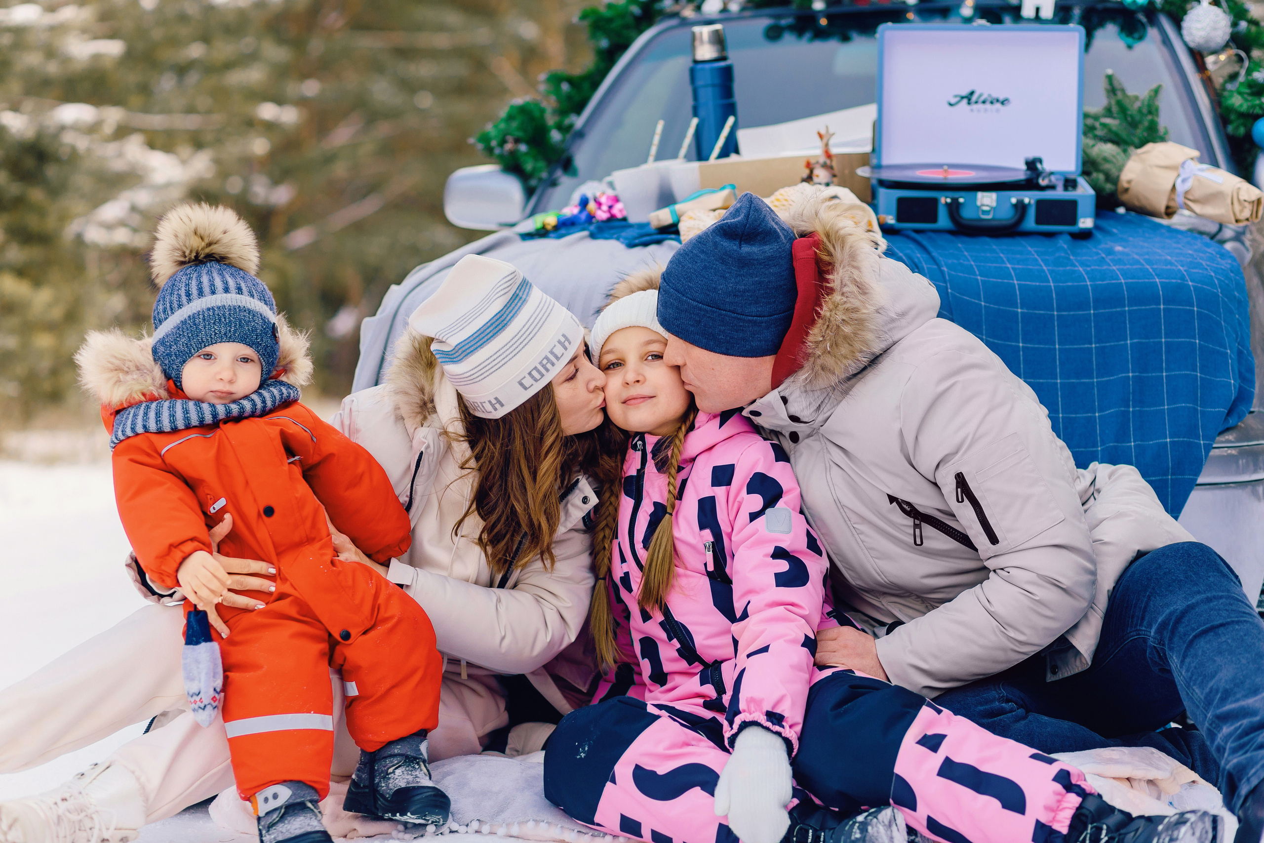 Олеся с семьей. Фотограф Бурятии София Андриянова