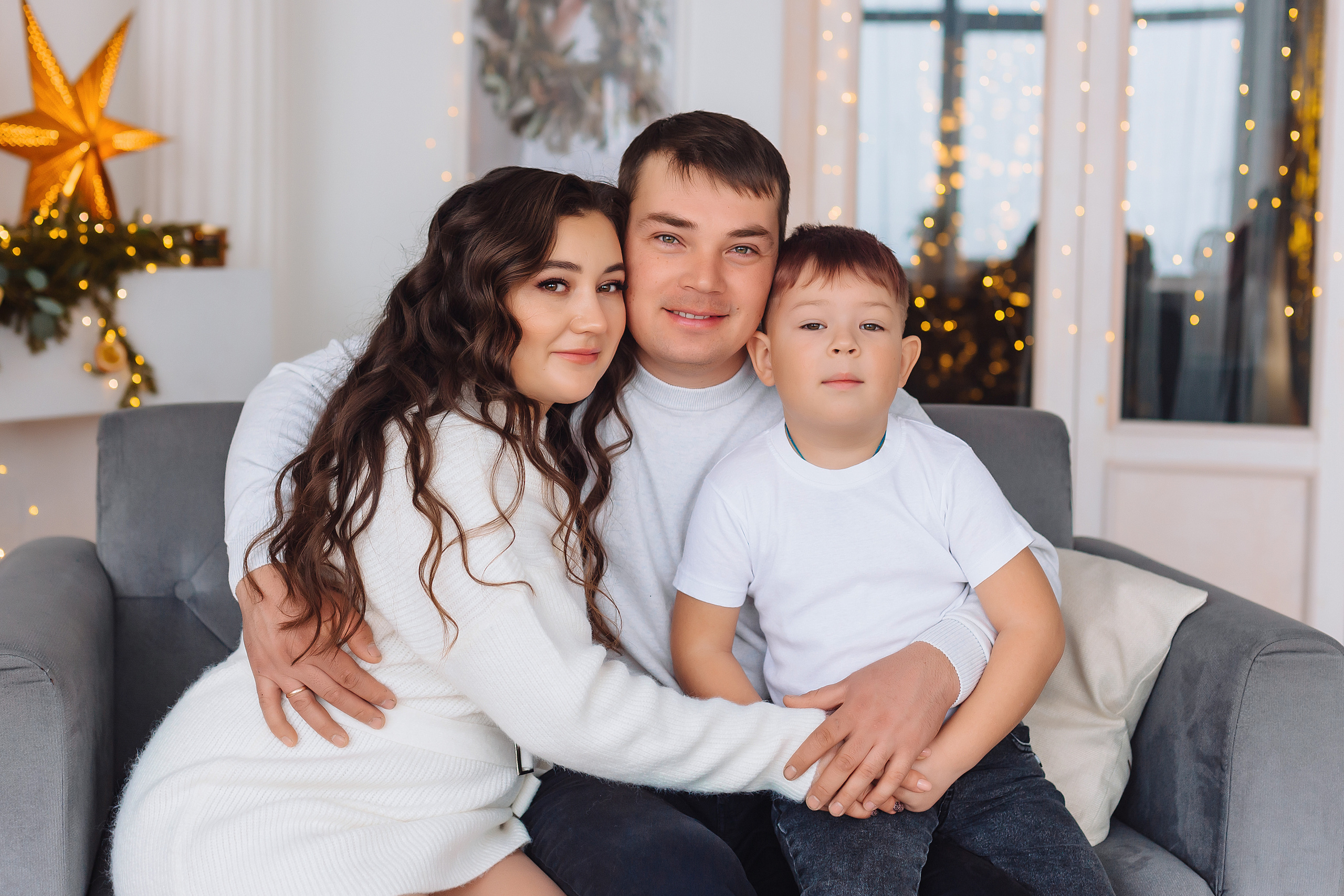 Ксения с семьей. Фотограф Бурятии София Андриянова