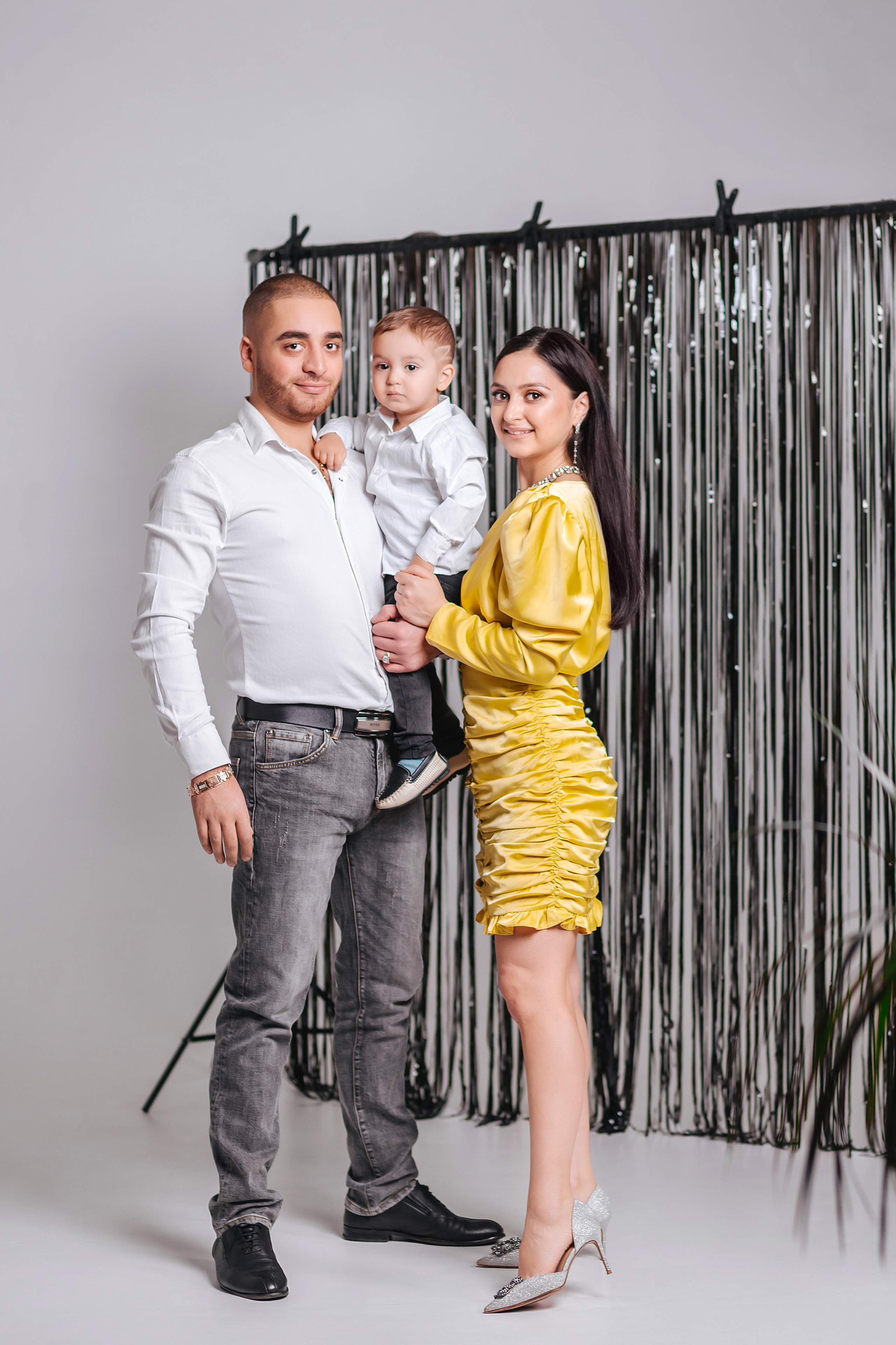 Фрунз, Амалия и их сын Даниэль. Фотограф Бурятии София Андриянова