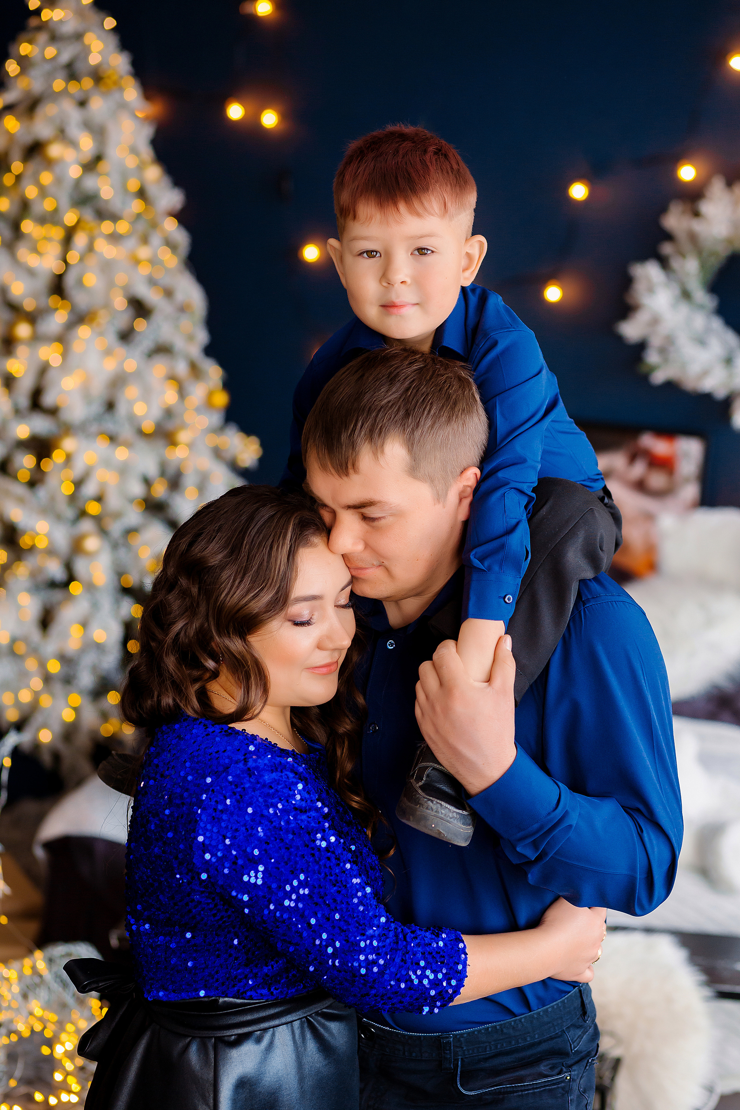 Ксения с семьей. Фотограф Бурятии София Андриянова