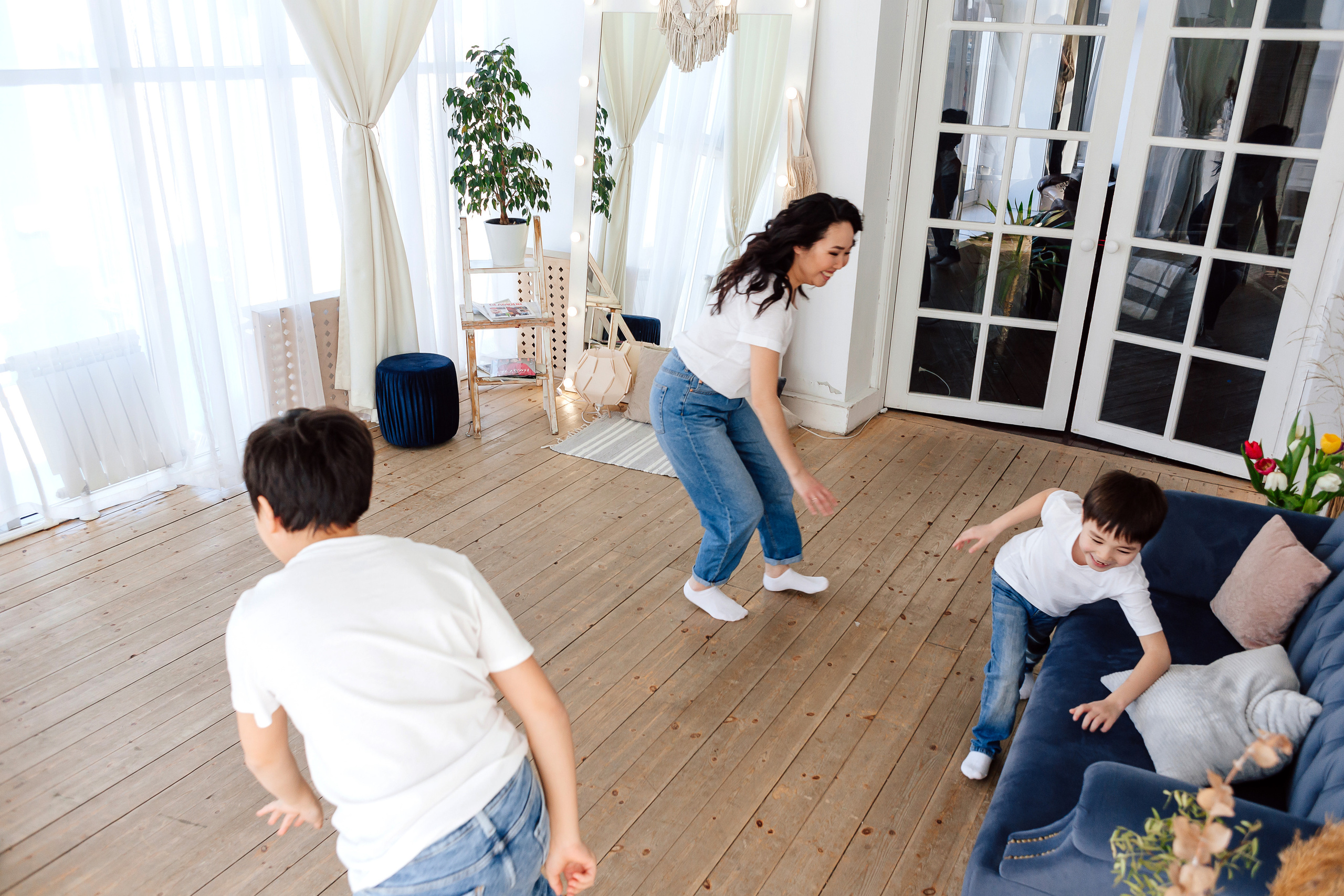 Ксения с сыновьями. Фотограф Бурятии София Андриянова