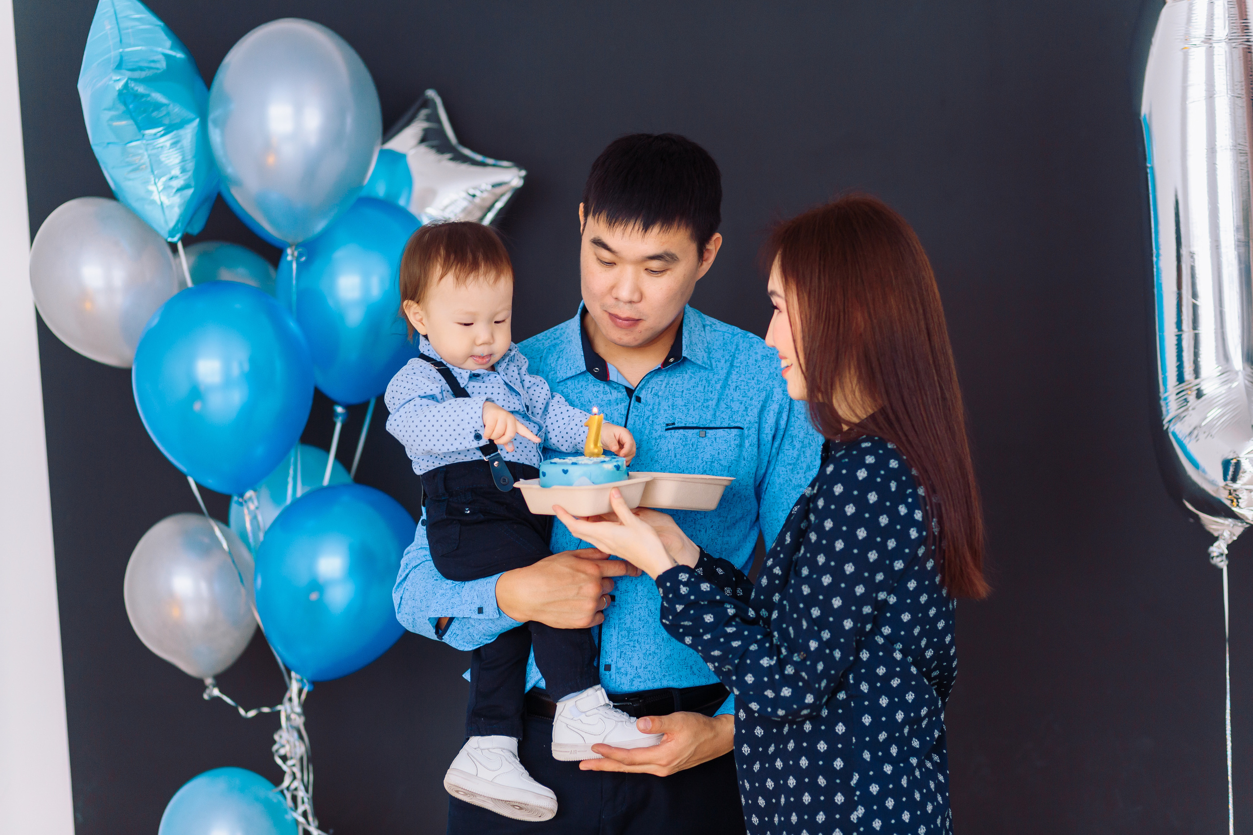 Татьяна, Зориг и Доржику 1 год!. Фотограф Бурятии София Андриянова