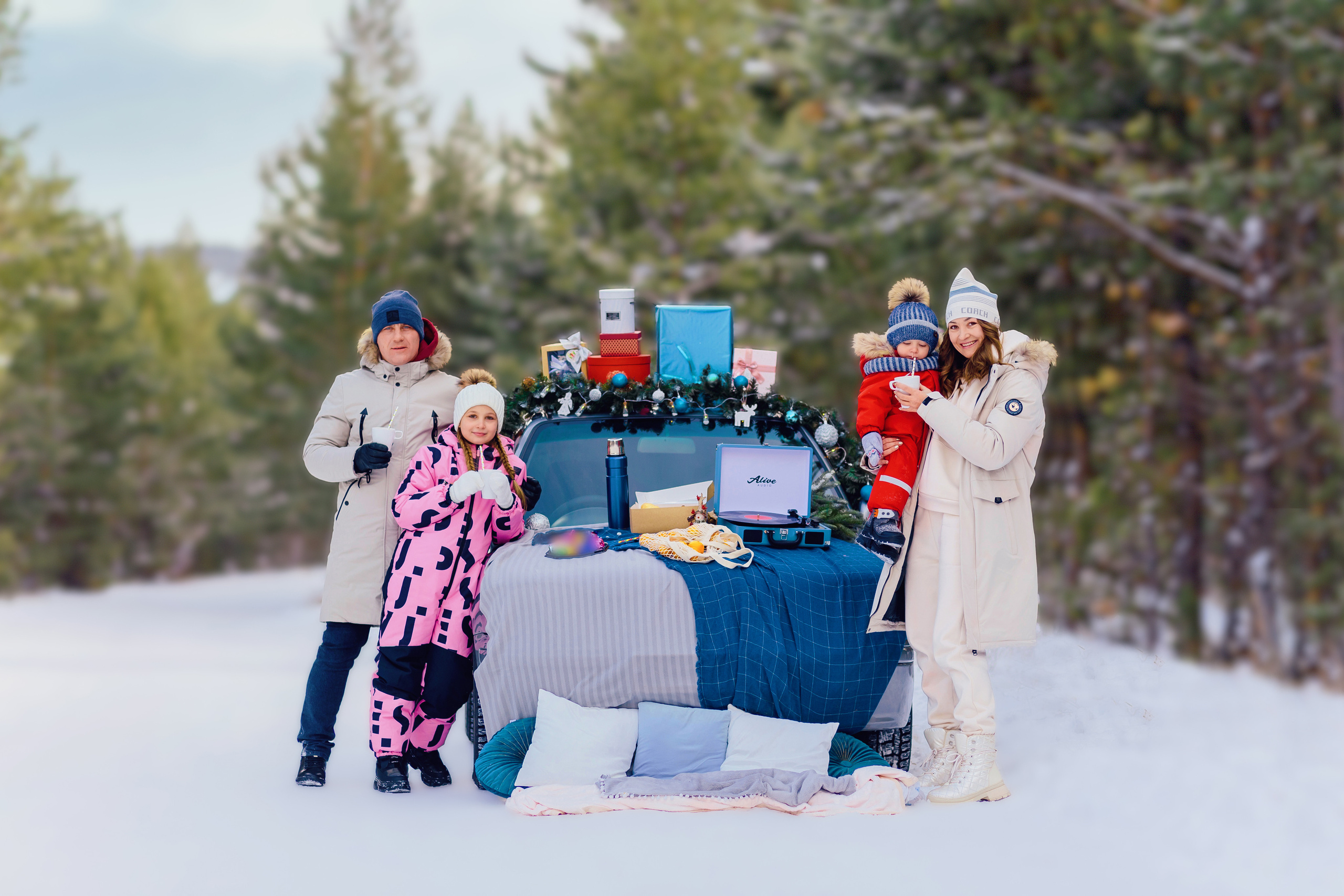 Олеся с семьей. Фотограф Бурятии София Андриянова