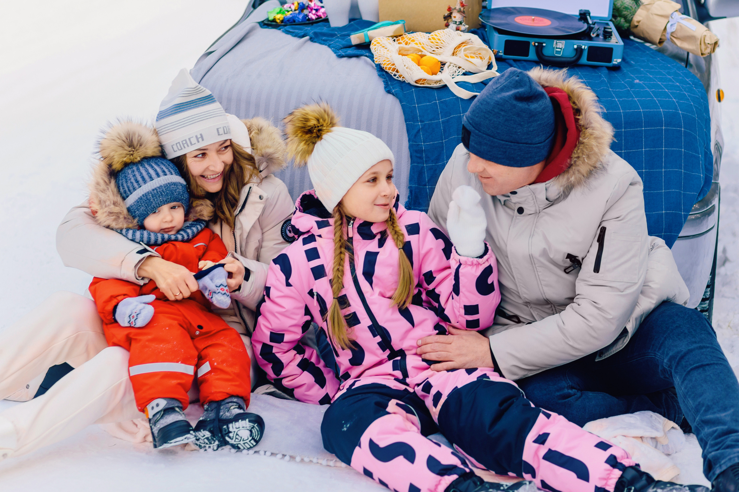 Олеся с семьей. Фотограф Бурятии София Андриянова