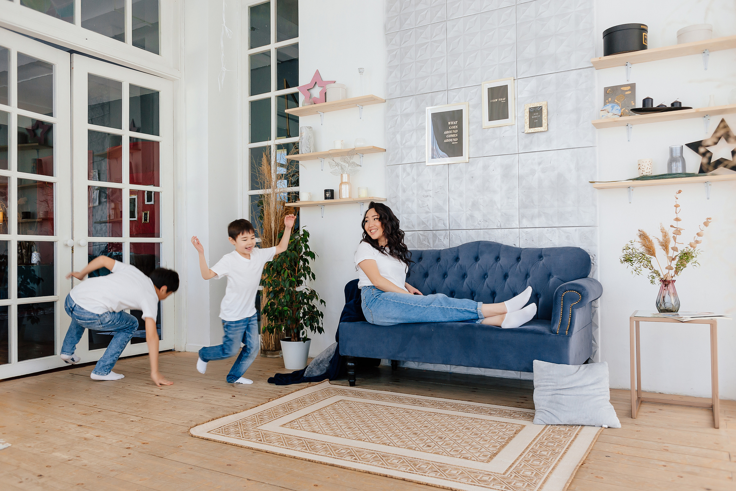 Ксения с сыновьями. Фотограф Бурятии София Андриянова