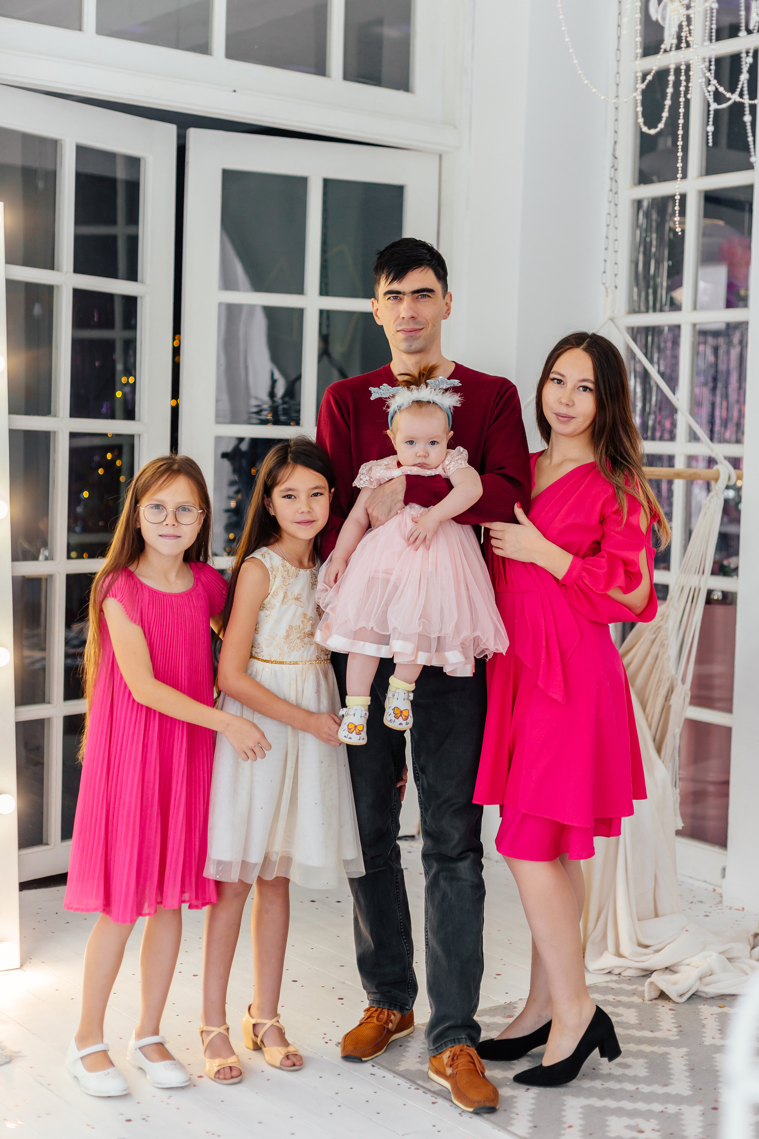 Анна с мужем и дочками. Фотограф Бурятии София Андриянова