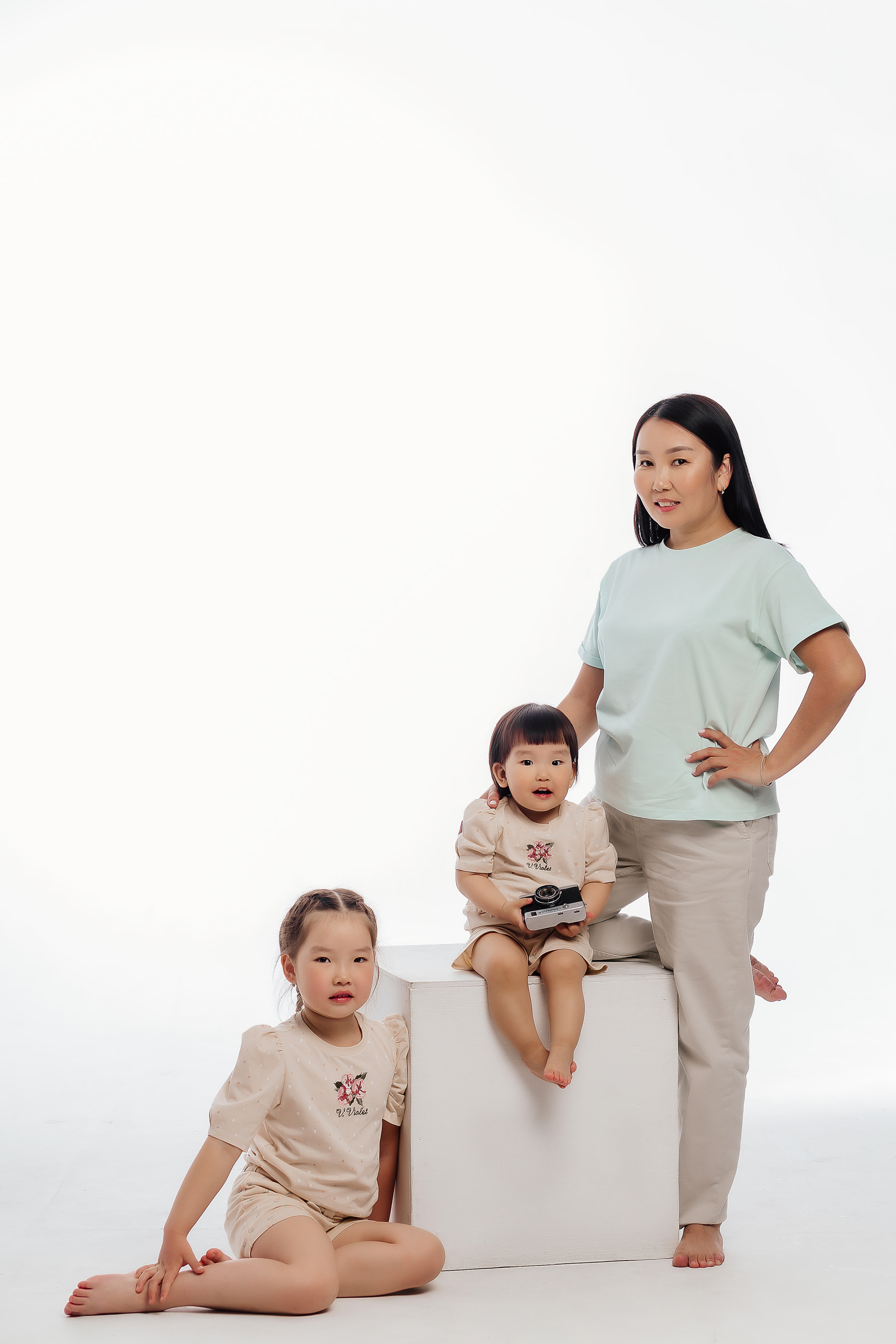 Мама и дочки. Фотограф Бурятии София Андриянова