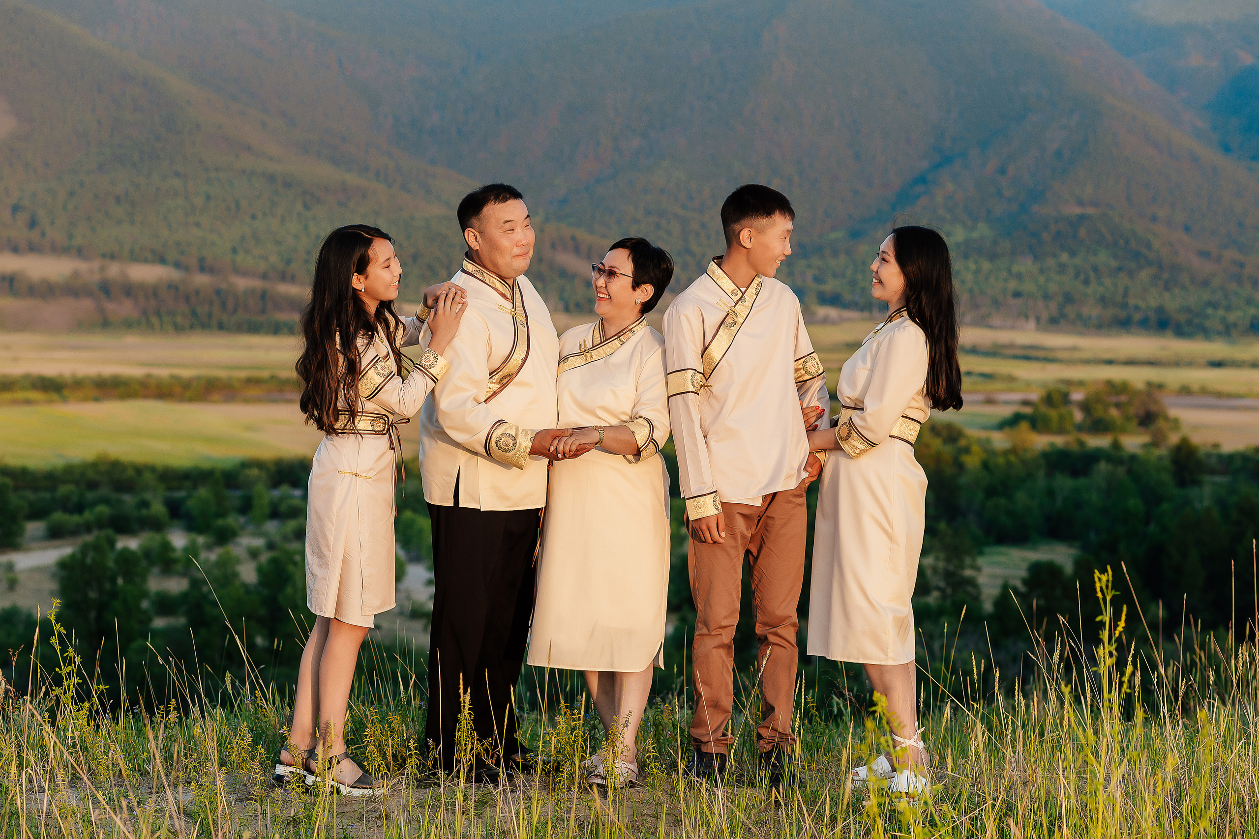 Семья Элбеновых. Фотограф Бурятии София Андриянова