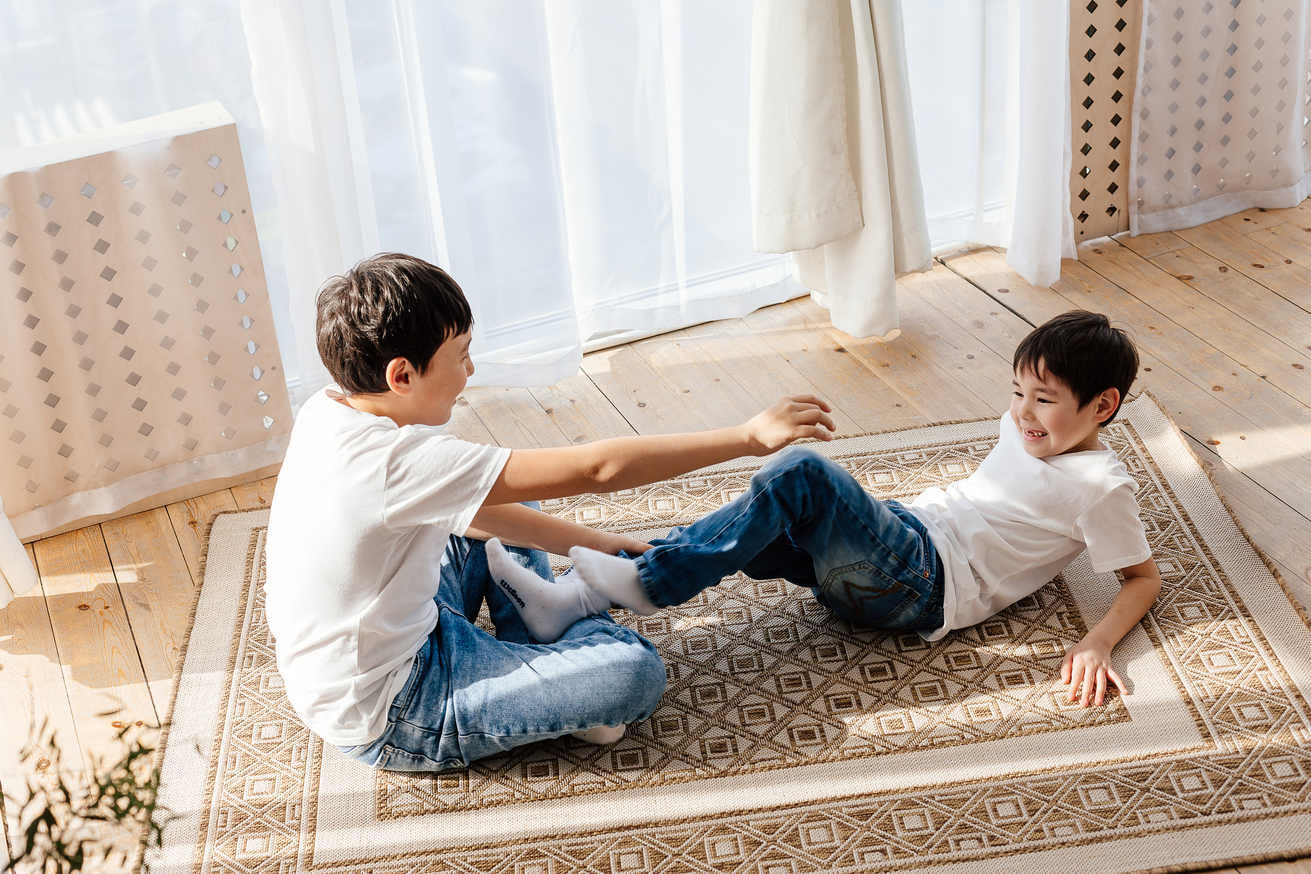 Ксения с сыновьями. Фотограф Бурятии София Андриянова