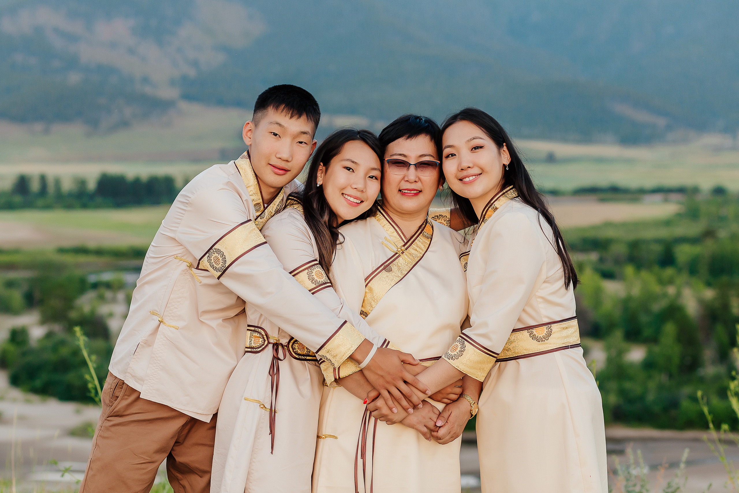 Семья Элбеновых. Фотограф Бурятии София Андриянова