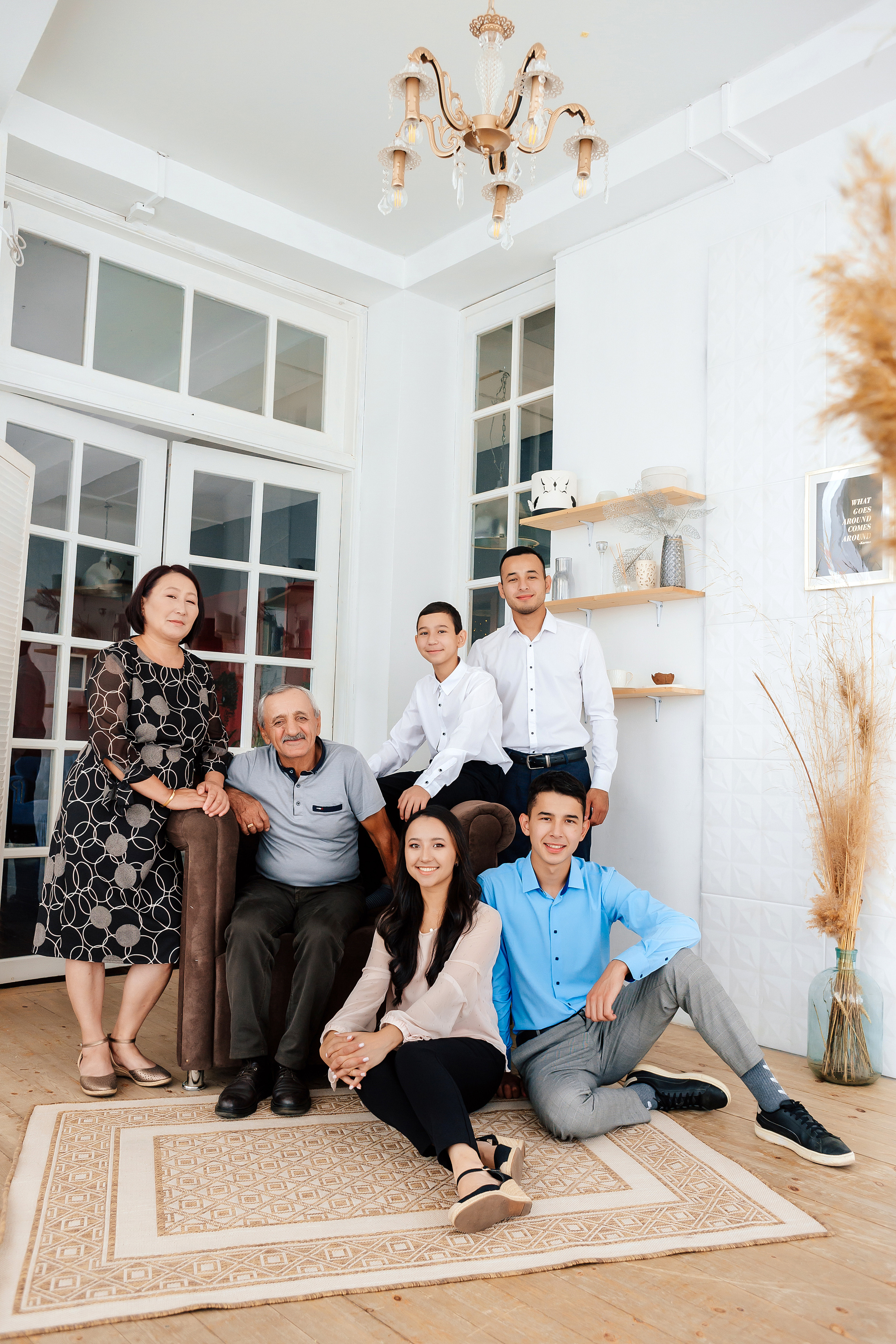 Анаида с родителями. Фотограф Бурятии София Андриянова