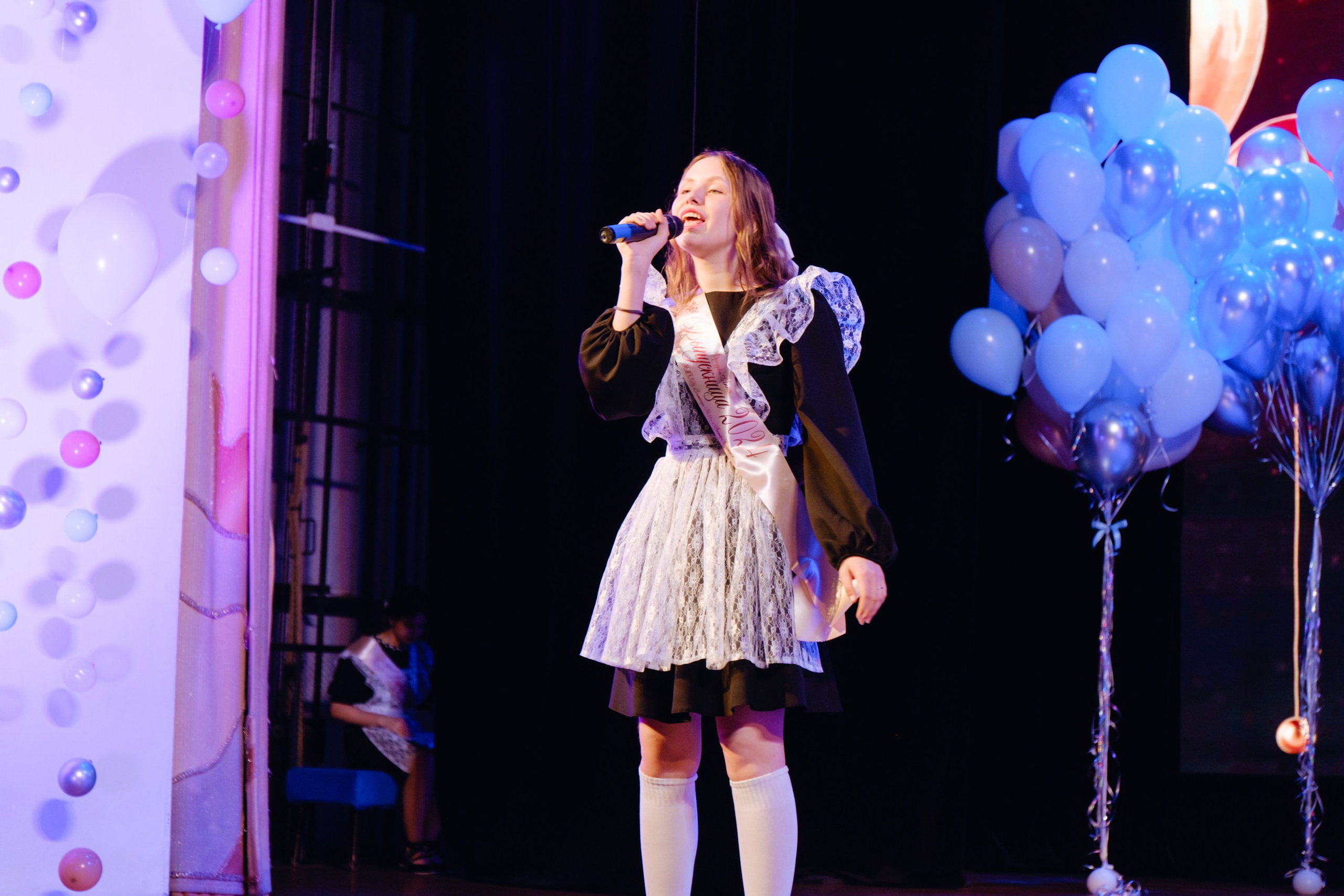 Последний звонок 11 класс. Фотограф Софья Володкина