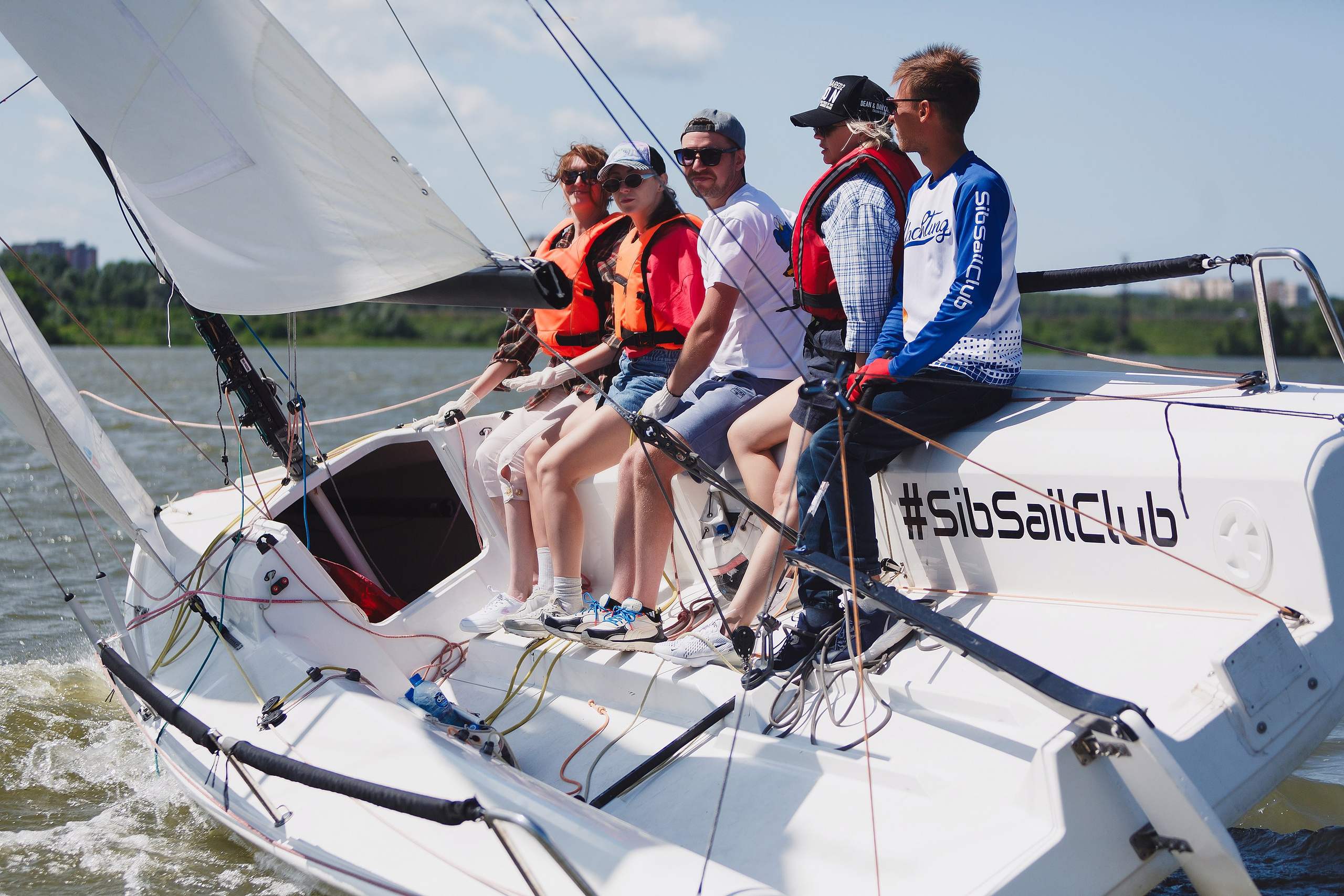 ЯХТИНГ. Roman Photo