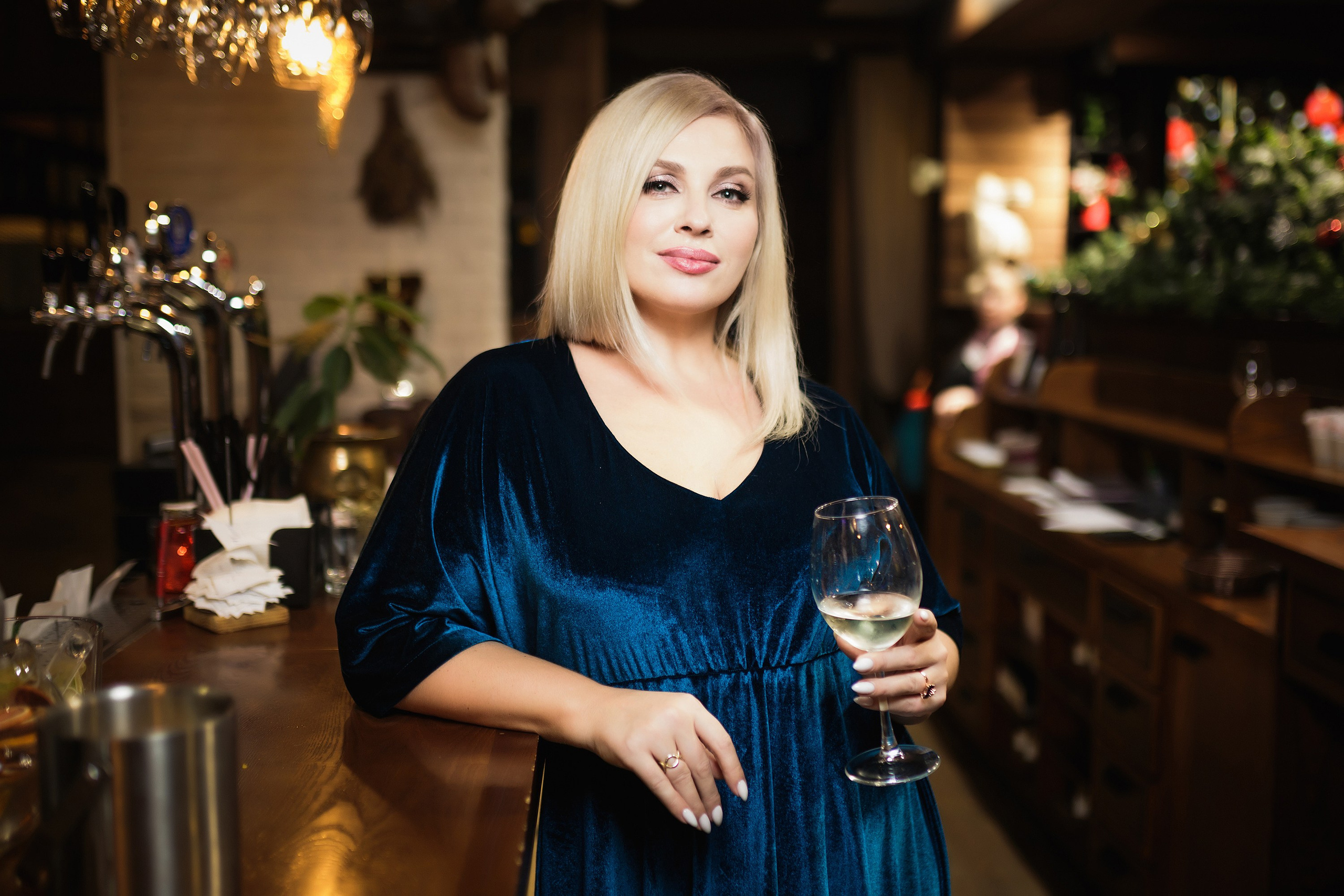 ЗАВЕДЕНИЯ. Roman Photo