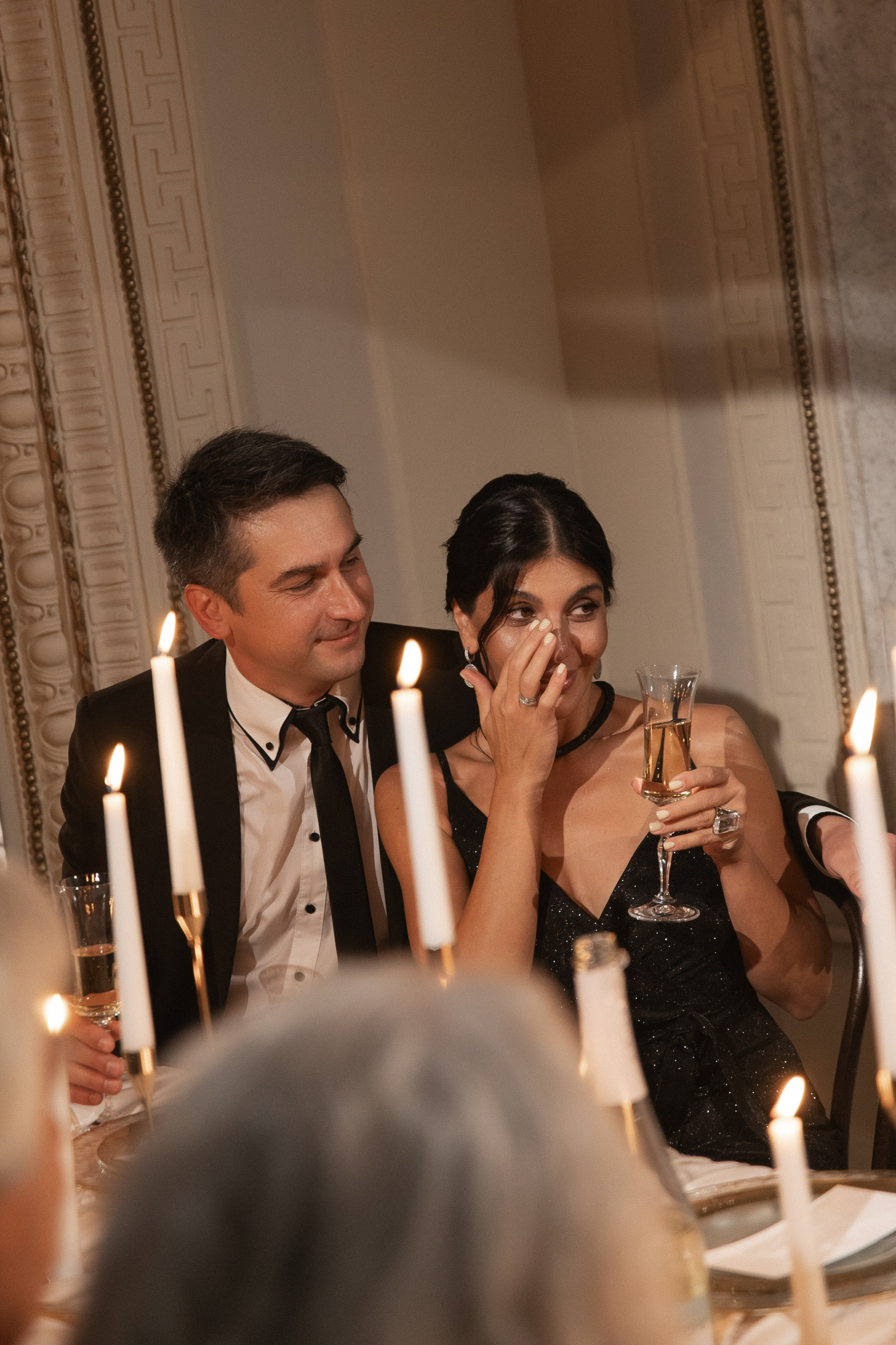 Камерный свадебный ужин при свечах в старинном особняке в фотостудии 21. Kult. Ярослава Ерина — свадебный фотограф в Москве