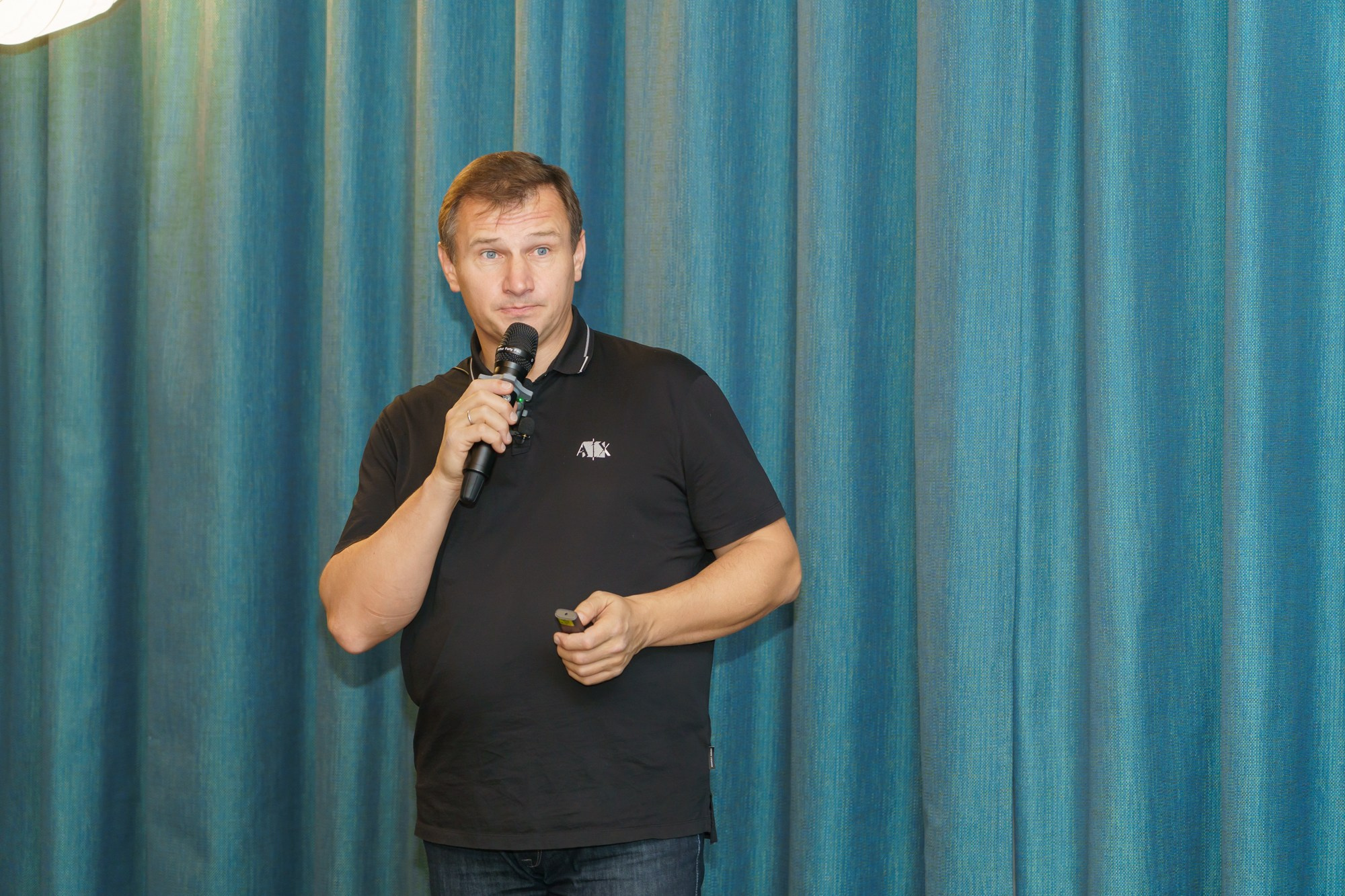 Выступление спикера. Photomantis