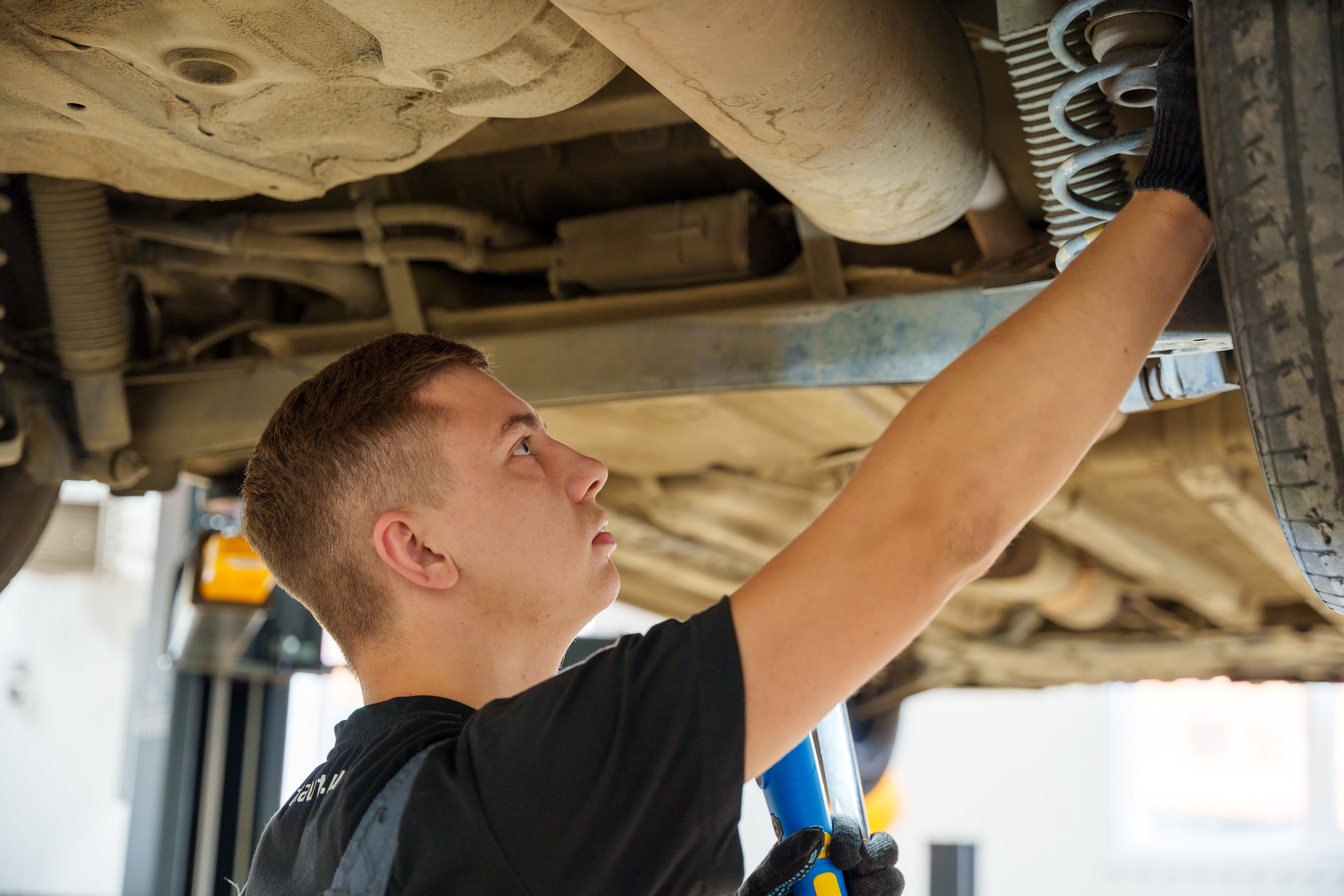 Интерьерная фотосъемка автосервиса Fit Service в Краснодаре — Профессиональная фотосъемка интерьера техцентра в Краснодаресеть СТО. Шедевры для Вас! Фотограф и Видеограф в Краснодаре Пахиев Руслан