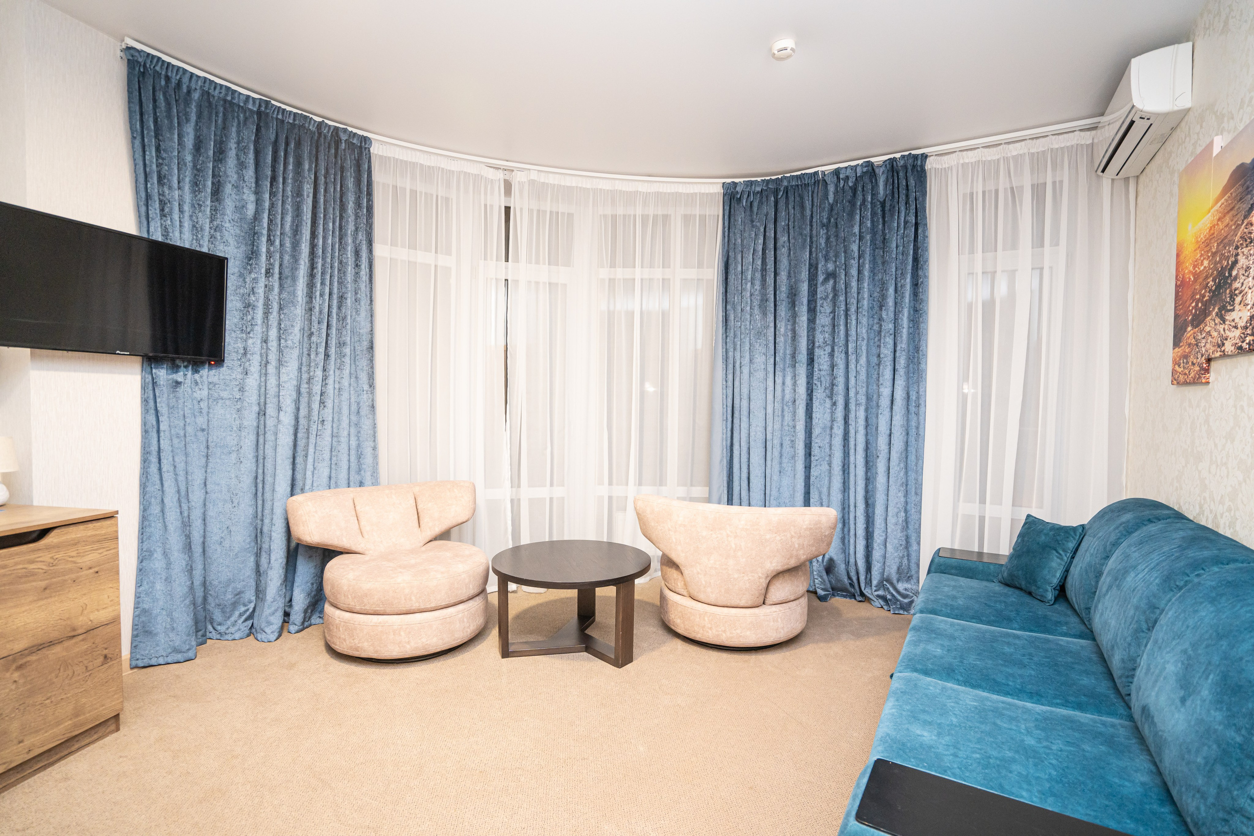 Интерьерная фотосъемка премиальных отелей Dream Hotel в Краснодаре и Анапе Профессиональная фотосъемка интерьеров отелей Dream Hotel: Красно. Шедевры для Вас! Фотограф и Видеограф в Краснодаре Пахиев Руслан