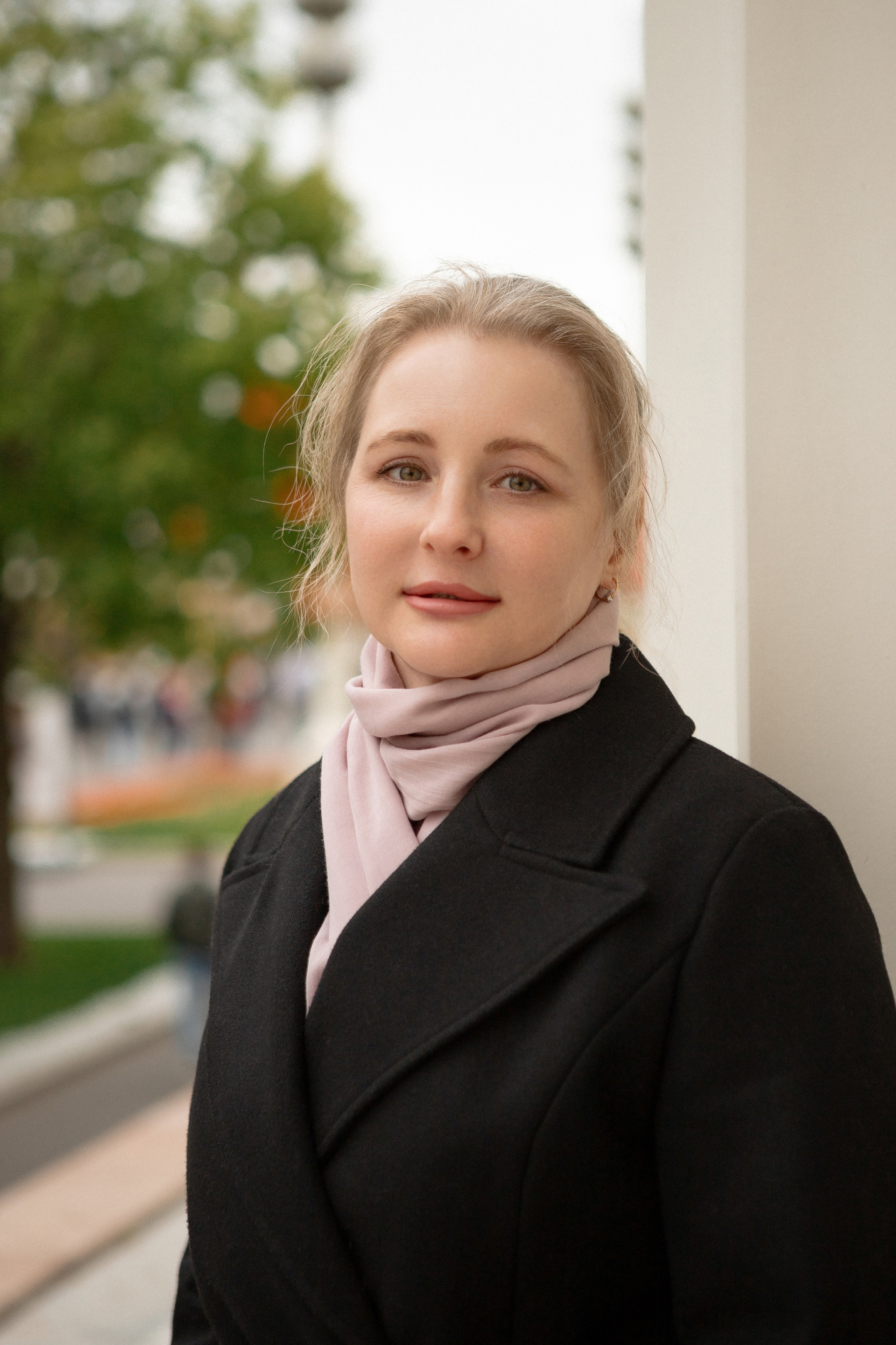 Фотосессия на улицах Москвы. Фотопрогулка с профессиональным фотографом