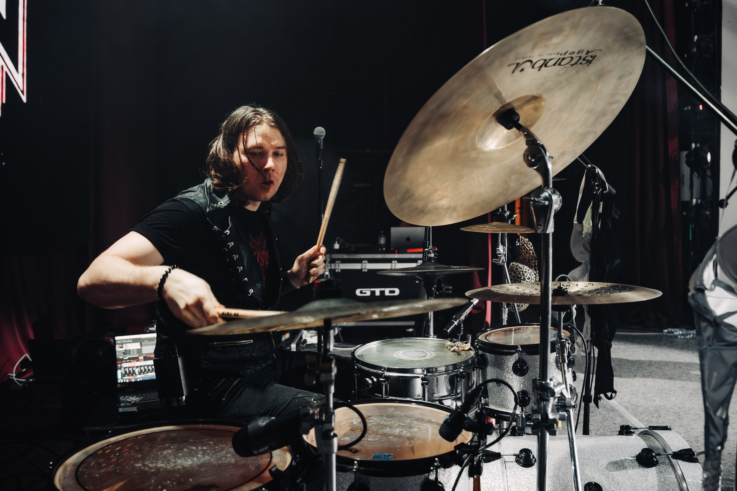 Фотосъемка концерта Neverlove. Свадебный и репортажный фотограф в Воронеже Роман Янко