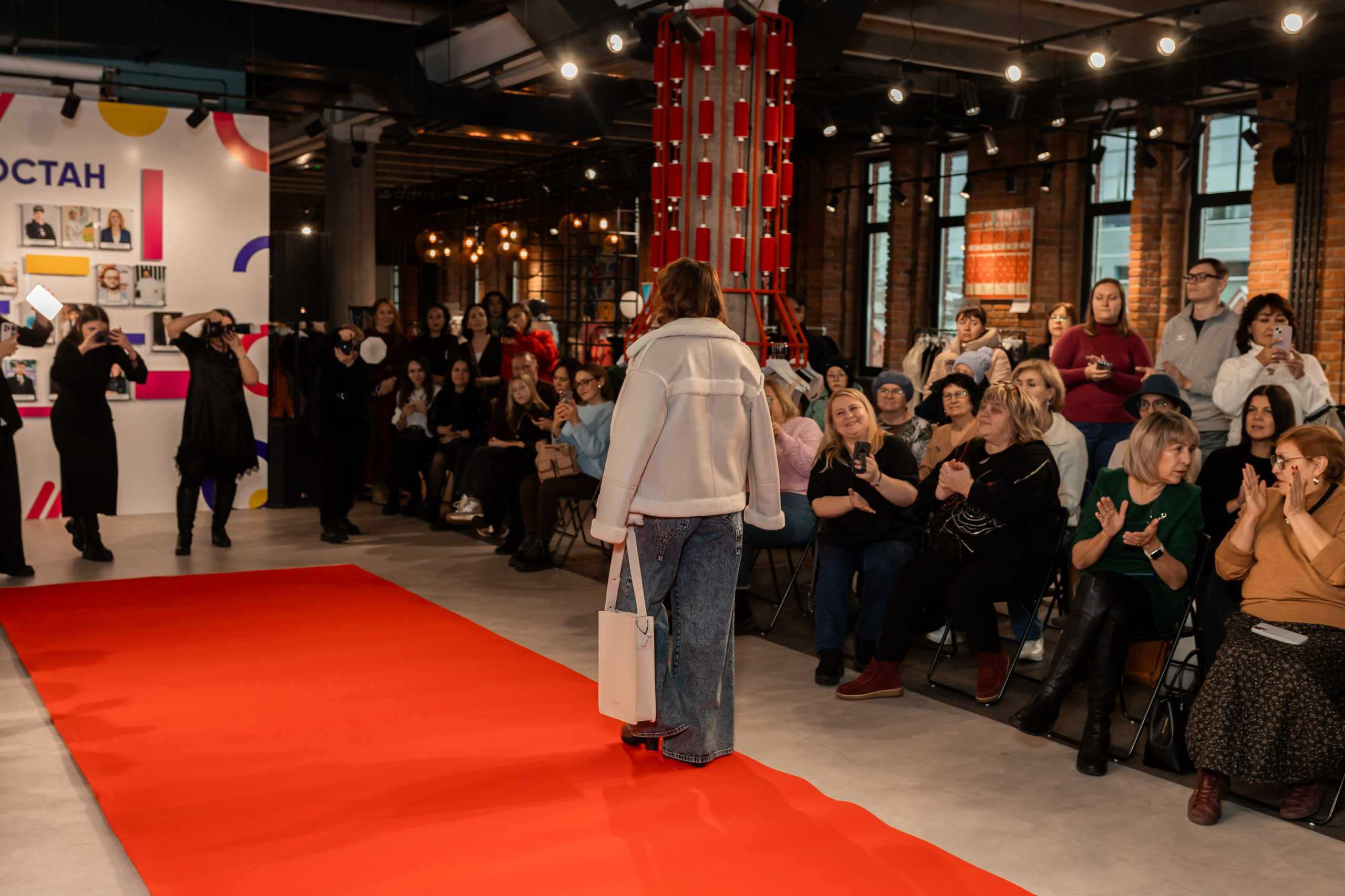 Показ проекта Super woman. Марина Шаймухаметова. Фотограф в Уфе