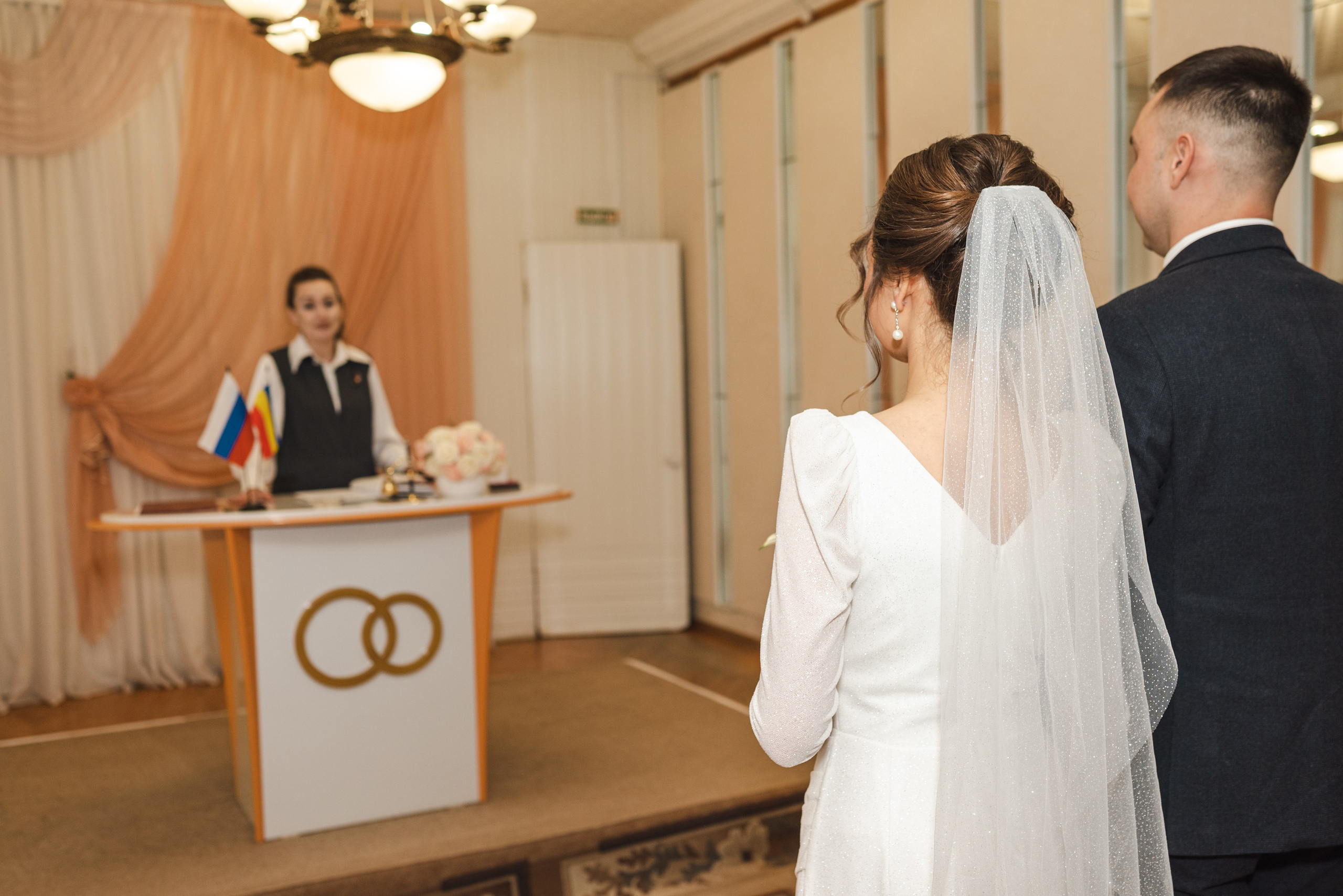 Свадебная фотосессия в Каменске-Шахтинском парке Лога. Фотограф в Каменске-Шахтинском Ольга Сагал