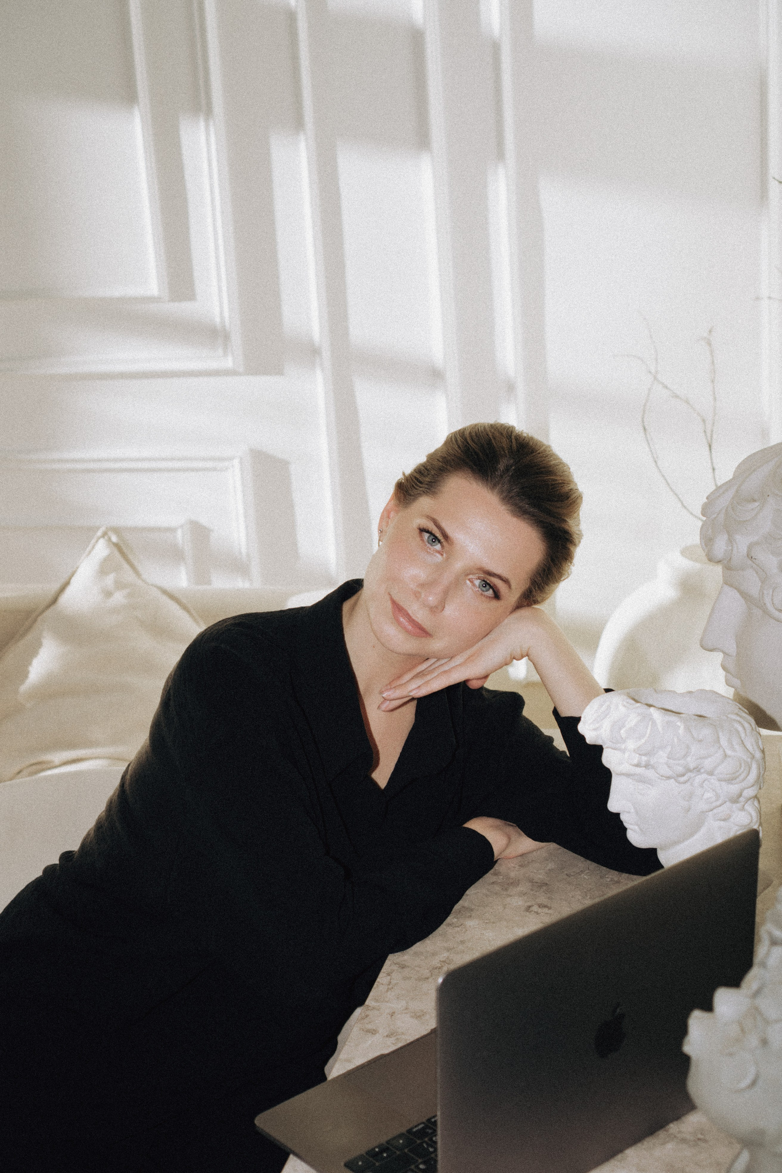 ФОТОСЕСИИЯ В СТУДИИ ДЛЯ ДЕВУШКИ ПСИХОЛОГА. Профессиональный фотограф, Санкт-Петербург — Виктория Богомолова