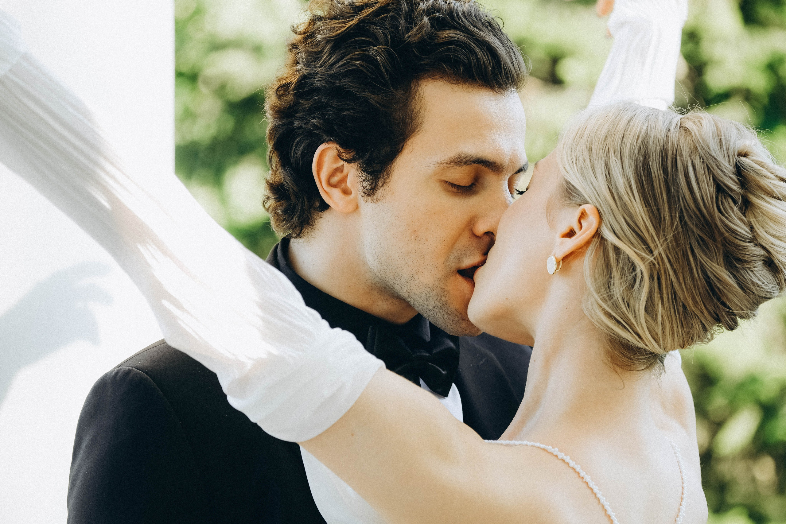 СВАДЕБНАЯ СЬЕМКА В ПАРКЕ ОРАНИЕНБАУМ. Профессиональный фотограф, Санкт-Петербург — Виктория Богомолова