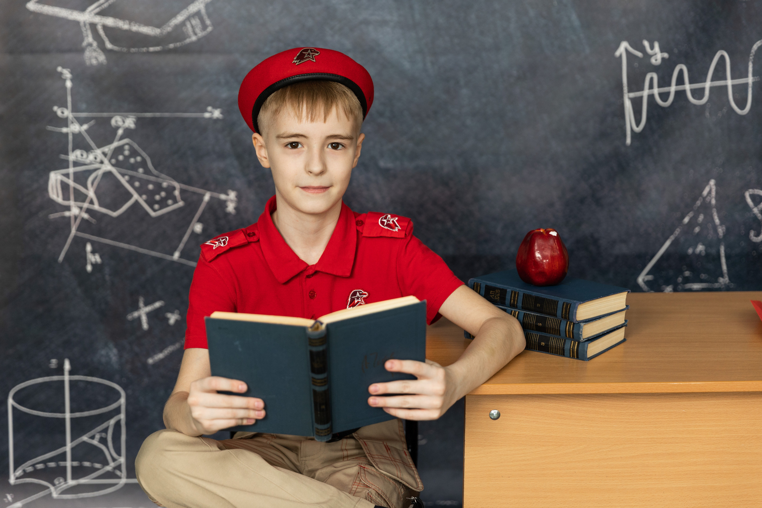 Здесь ^ ЮНАРМИЯ. 4 «Г» класс Портретная фотосессия. Семейный, детский, школьный фотограф в Благовещенске Яна Белоусова