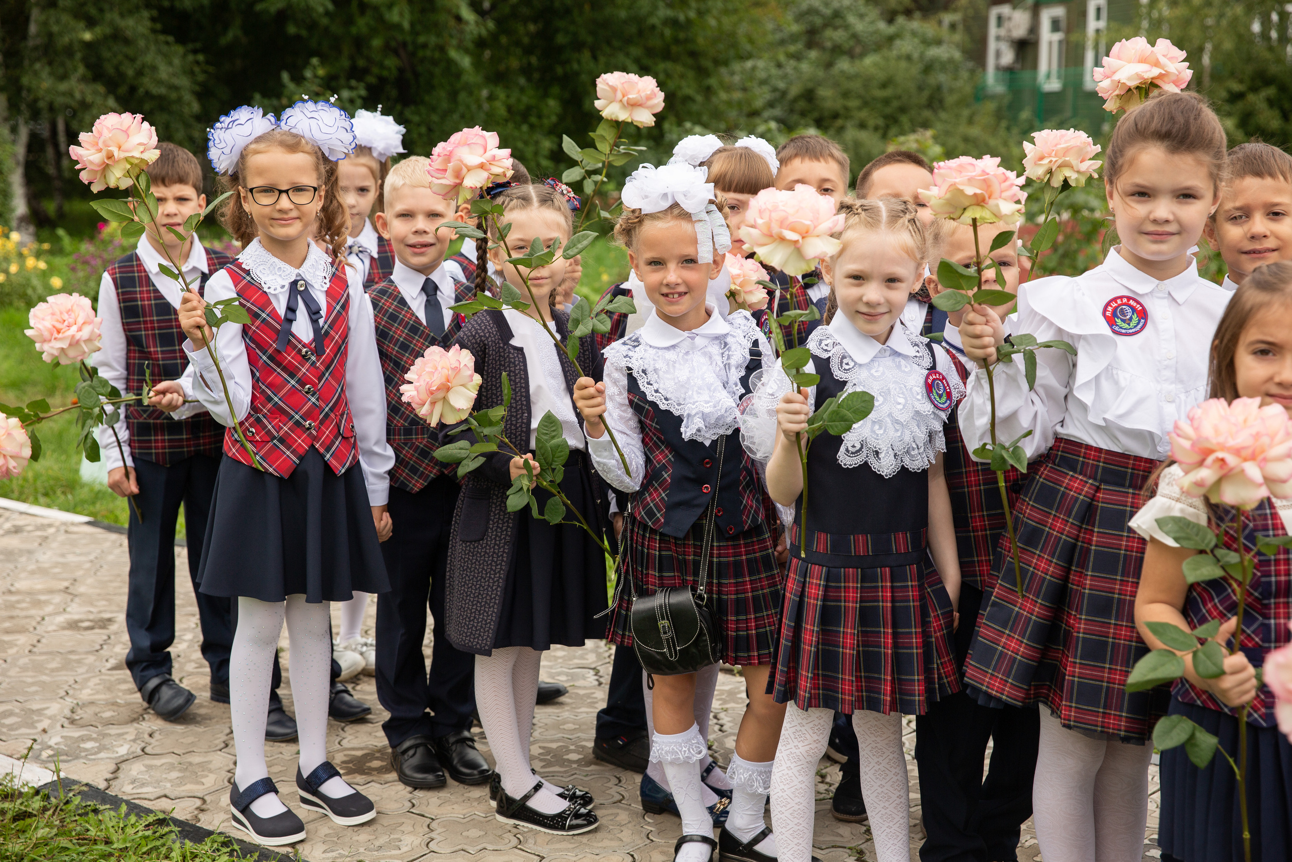 Здесь ^ 1 сентября. Семейный, детский, школьный фотограф в Благовещенске Яна Белоусова