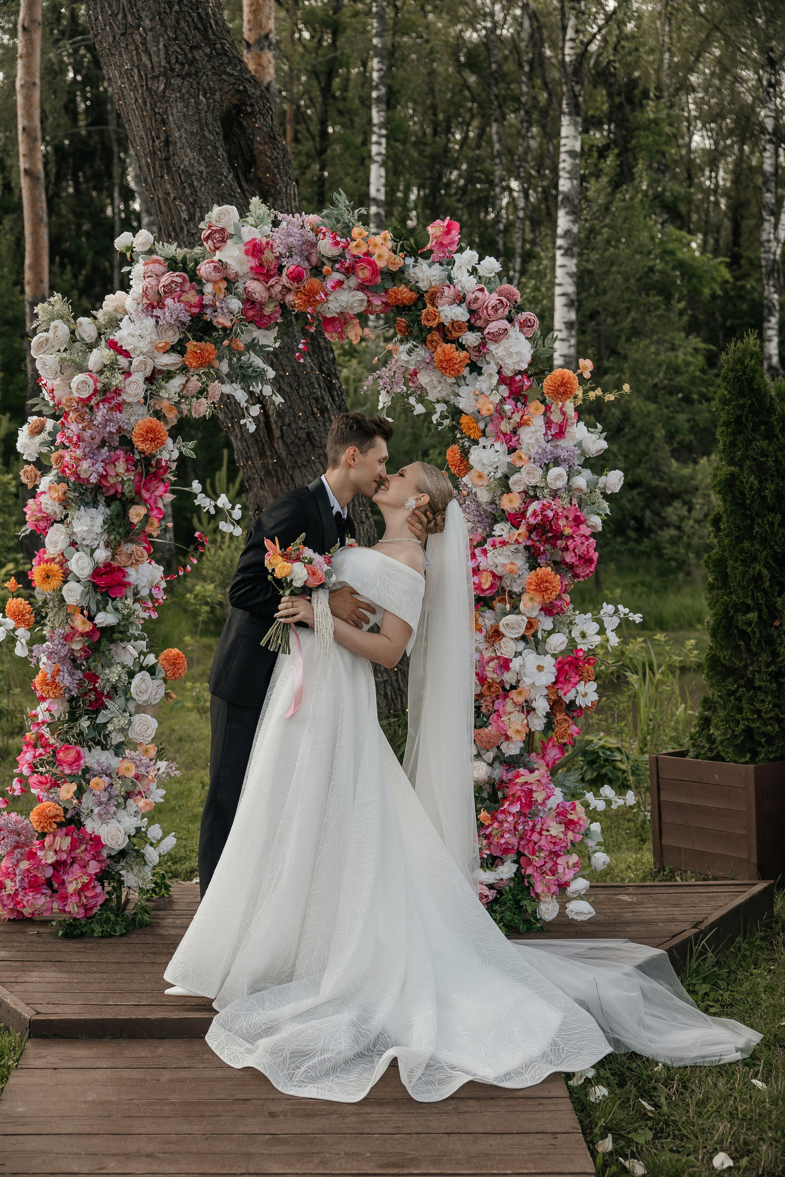 Свадебная фотосессия на площадке house for wedding Дом у озера