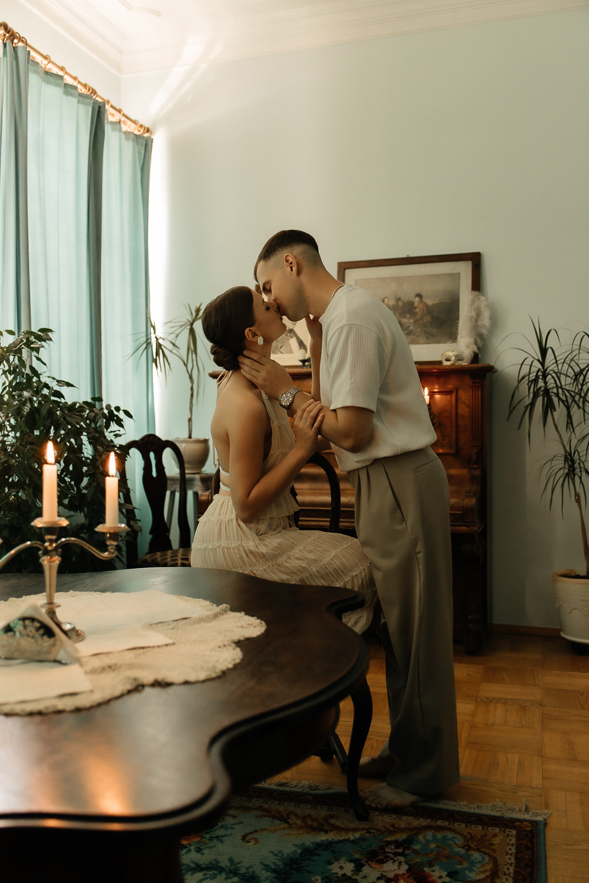 Свадьба в ретро-квартире. Свадебный и семейный фотограф Виолетта Сидельникова. Краснодар, Россия, Беларусь, Европа