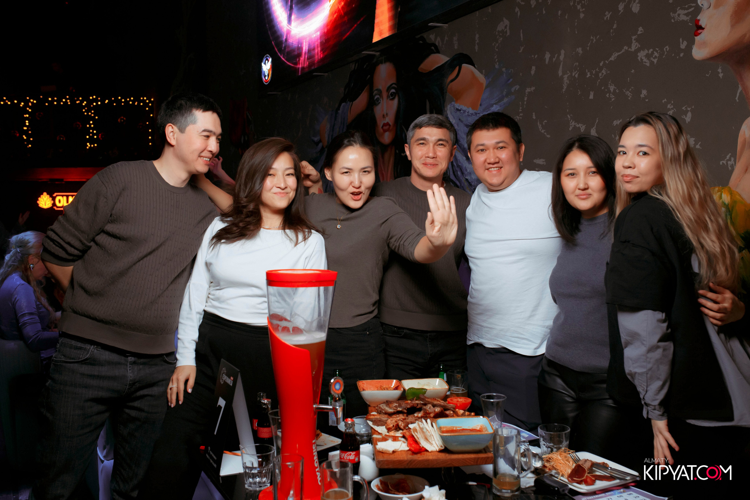 МУЗЫКАЛЬНОЕ ЛОТО В HIT RETRO. КИПЯТКОМ АЛМАТЫ! Фотосъемка мероприятий в Алматы