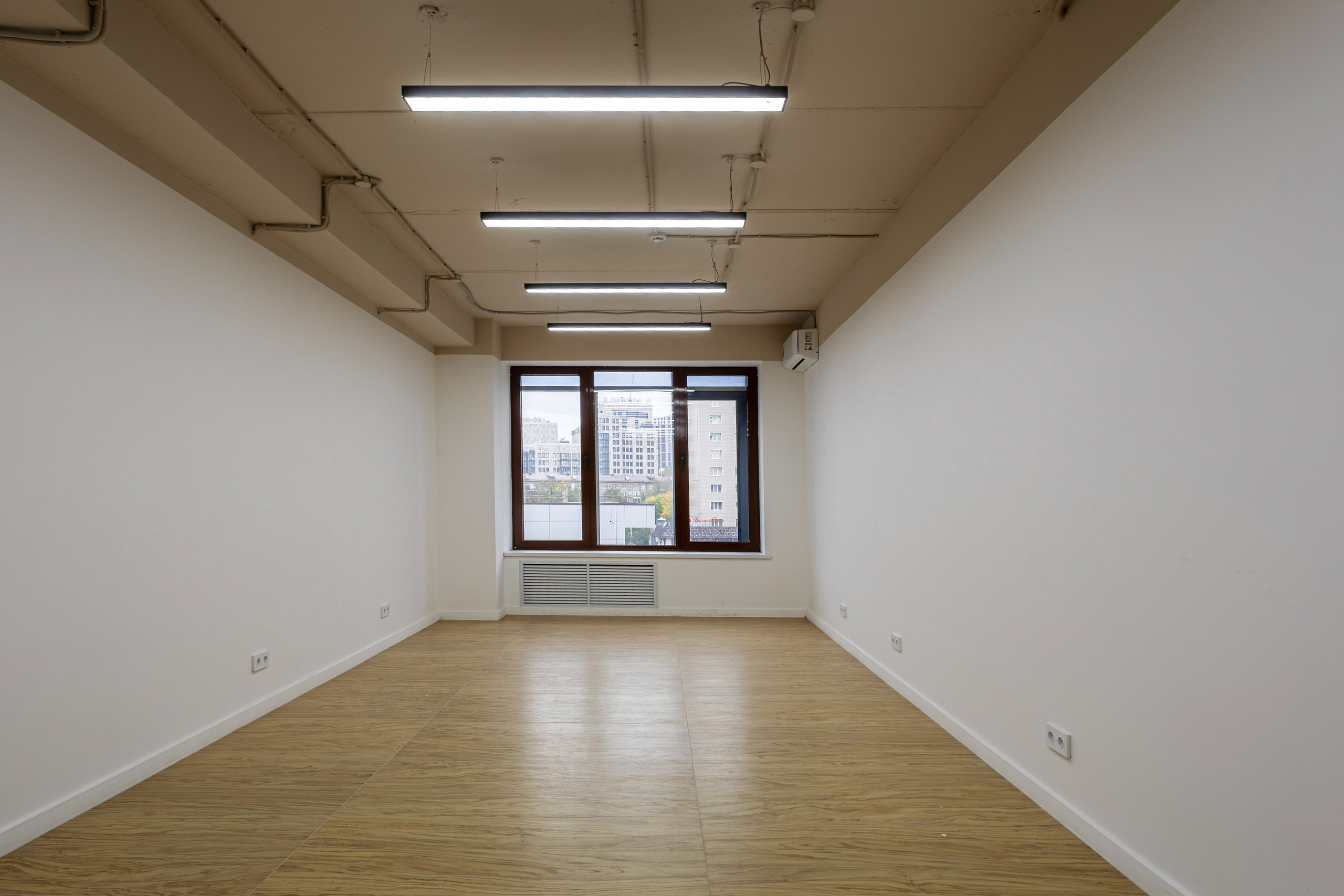 Бизнес-центр My Space Уфа, фото Алексея Муравьёва, современный офис,Лобби бизнес-центра My Space, съёмка фотографа Алексея Муравьёва, деловая атмосфера,Офисные помещения My Space Уфа, работа фотографа Алексея Муравьёва, деловой интерьер,Конференц-зал бизнес-центра My Space, фото Алексея Муравьёва, бизнес-встречи,Рецепция бизнес-центра My Space Уфа, съёмка Алексея Муравьёва, премиальный дизайн,Офисное пространство My Space, фото Алексея Муравьёва, рабочая зона,Панорамные окна бизнес-центра My Space, работа фотографа Алексея Муравьёва, вид на город,Лифт бизнес-центра My Space Уфа, съёмка Алексея Муравьёва, комфорт,Переговорная комната My Space, фото Алексея Муравьёва, деловой стиль,Зона отдыха бизнес-центра My Space, работа фотографа Алексея Муравьёва, комфорт для сотрудников,Инфраструктура My Space Уфа, съёмка Алексея Муравьёва, бизнес-услуги,Паркинг бизнес-центра My Space, фото Алексея Муравьёва, безопасность,Вестибюль My Space, работа фотографа Алексея Муравьёва, элегантность,Офисные кабинеты бизнес-центра My Space, съёмка Алексея Муравьёва, функциональность,Общественные зоны My Space Уфа, фото Алексея Муравьёва, современный дизайн,Рецепция и зона ожидания My Space, работа фотографа Алексея Муравьёва, стиль,Офисные перегородки бизнес-центра My Space, съёмка Алексея Муравьёва, зонирование,Интерьер бизнес-центра My Space Уфа, фото Алексея Муравьёва, деловой интерьер,Офисная мебель My Space, работа фотографа Алексея Муравьёва, эргономичность,Освещение бизнес-центра My Space, съёмка Алексея Муравьёва, комфорт для работы