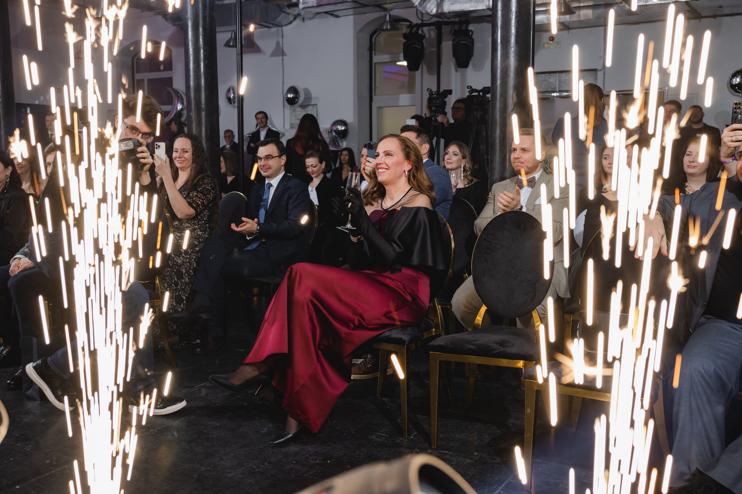 Ивенты и Конференции. Сайт с красивыми фотографиями и людьми