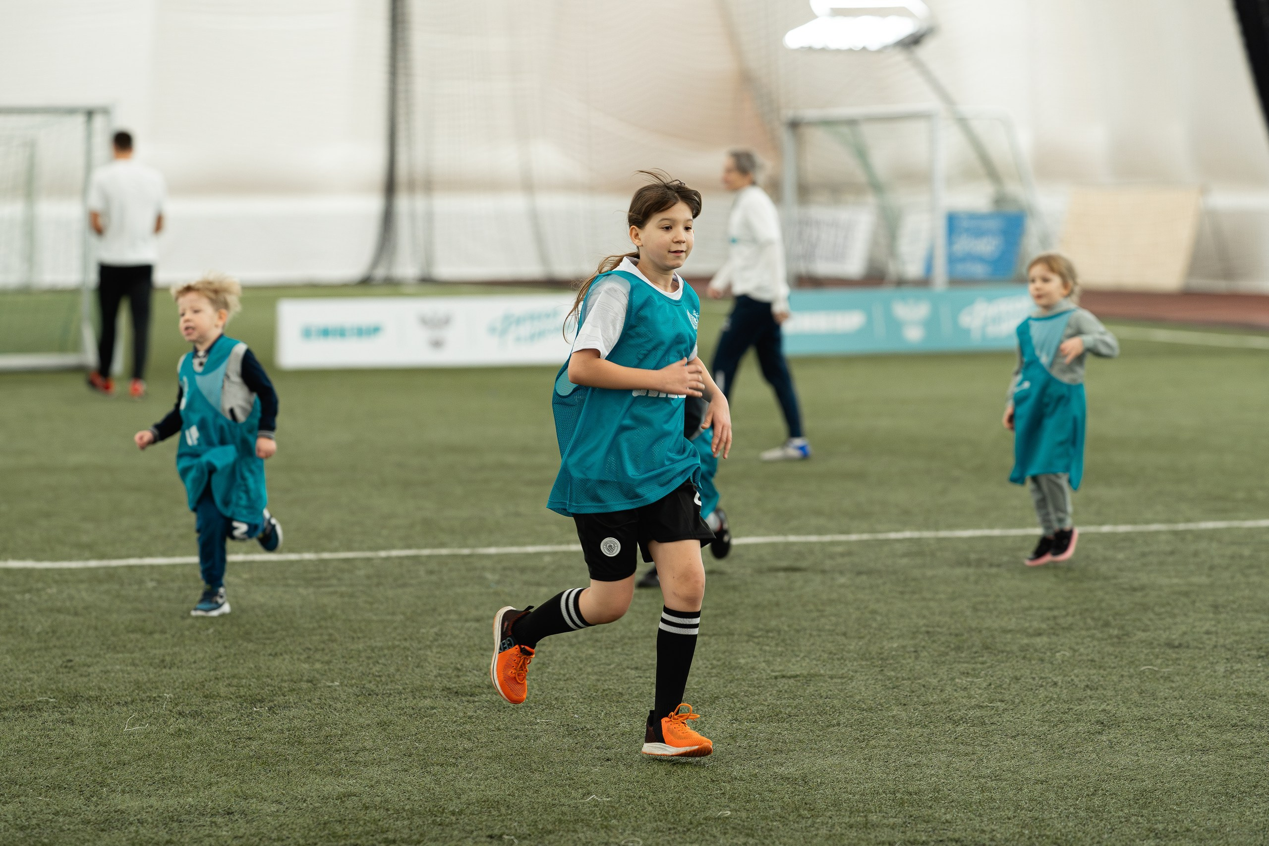 Фестиваль «СИБУР. Урок футбола» в рамках проекта Российского футбольного союза «Футбол в школе». Портретный и репортажный фотограф в Воронеже: Анастасия Пузикова