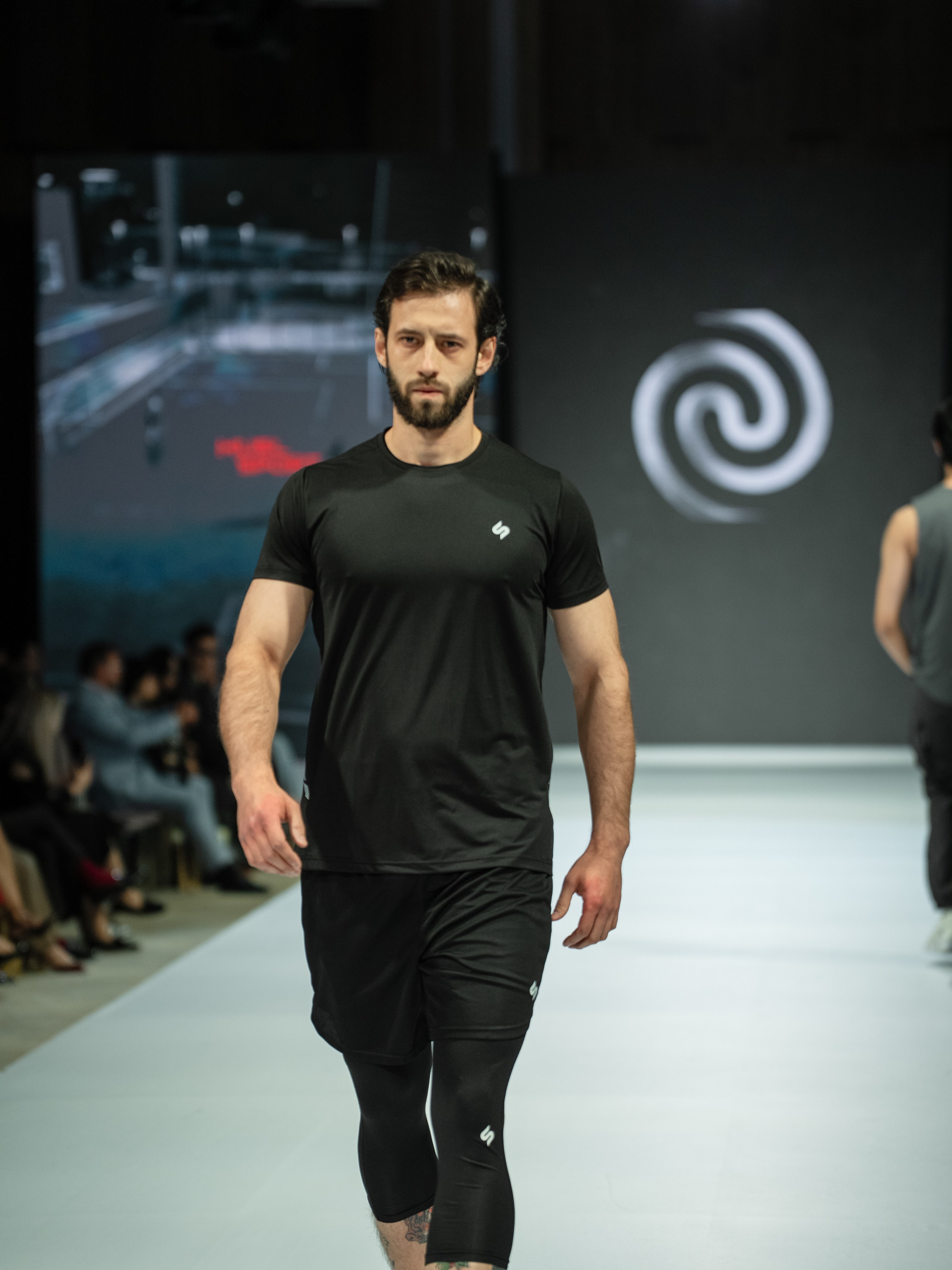 EURASIAN FASHION WEEK Husl Sport. Сайт Алматинского НЮ АРТ, будуар и фэшн фотографа Дениса Карпенко