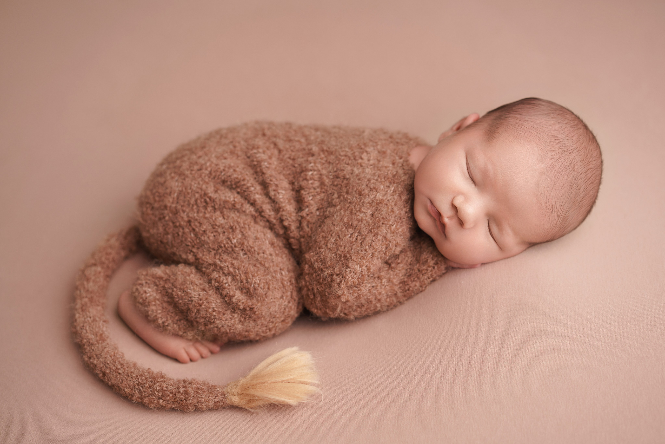 Фотосессия новорожденных | Галерея трогательных кадров малышей в стиле newborn. Фотосессия новорожденных в Москве и Московской области | Профессиональный фотограф newborn — Татьяна Иванова