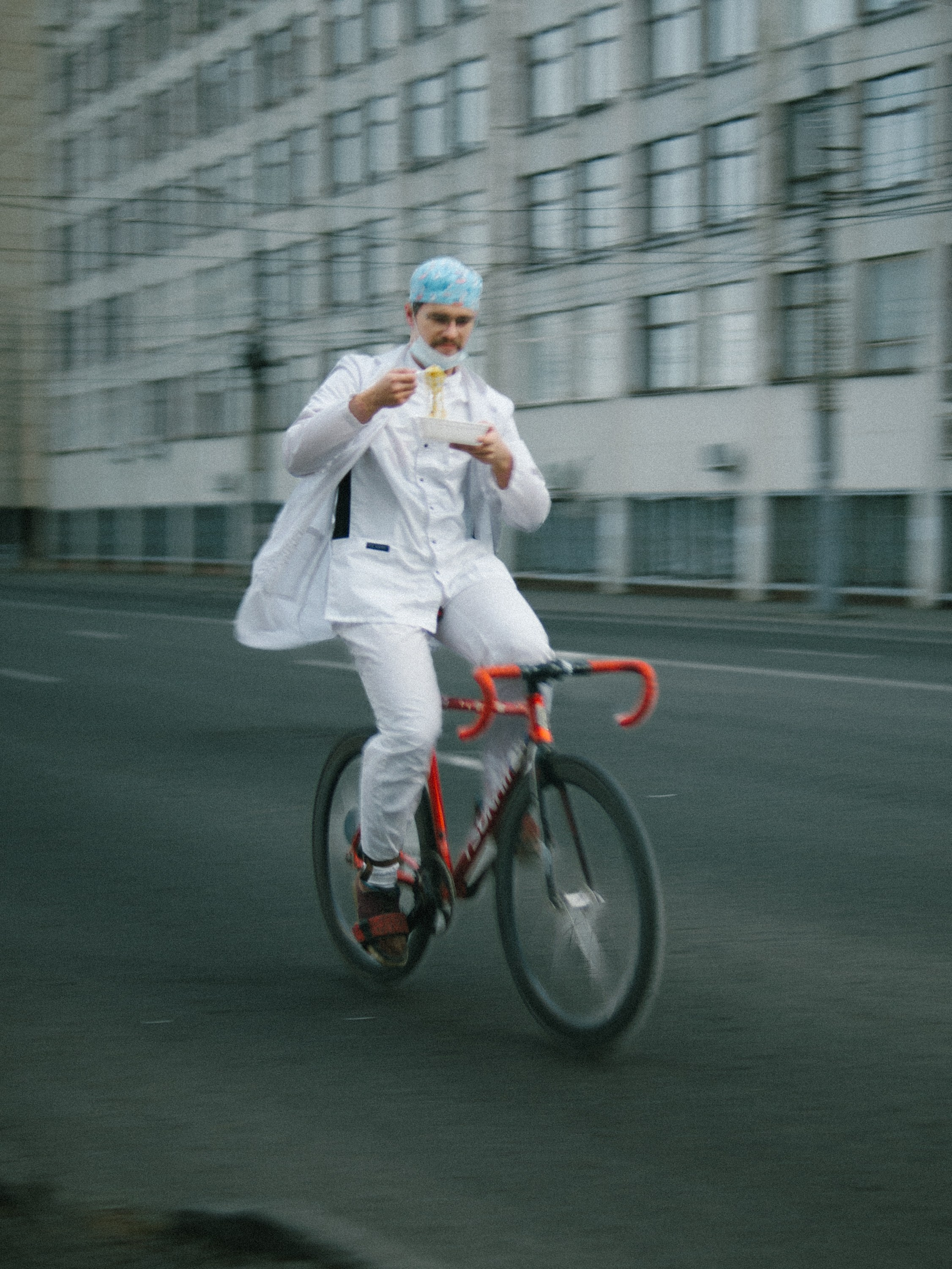 Студент меда (Олег), Октябрь 2025. Фотограф в Челябинске Вера Юрина