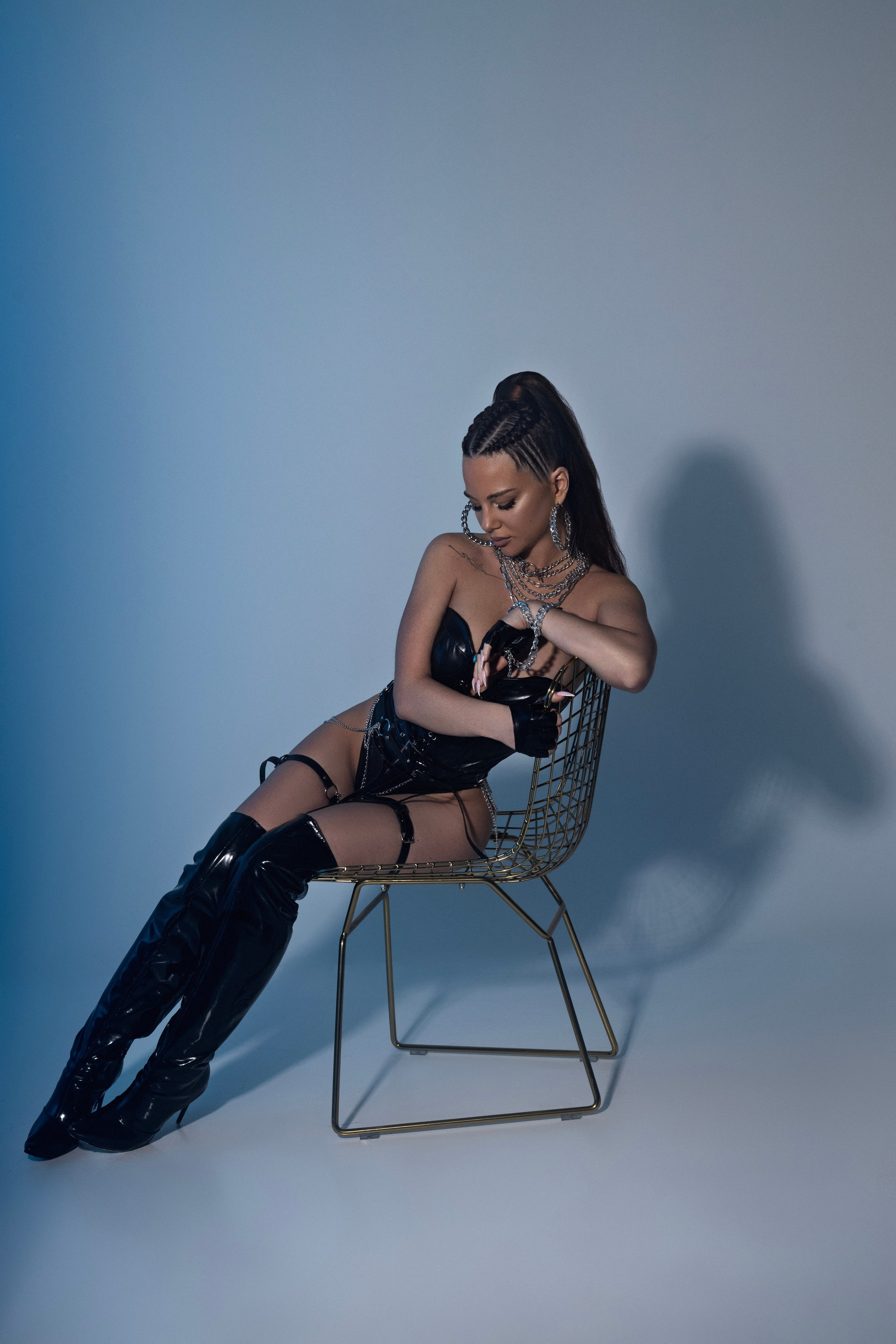 Студийная съёмка. Женский фотограф в Санкт-Петербурге, Москве и весь мир Алёна Мамаева