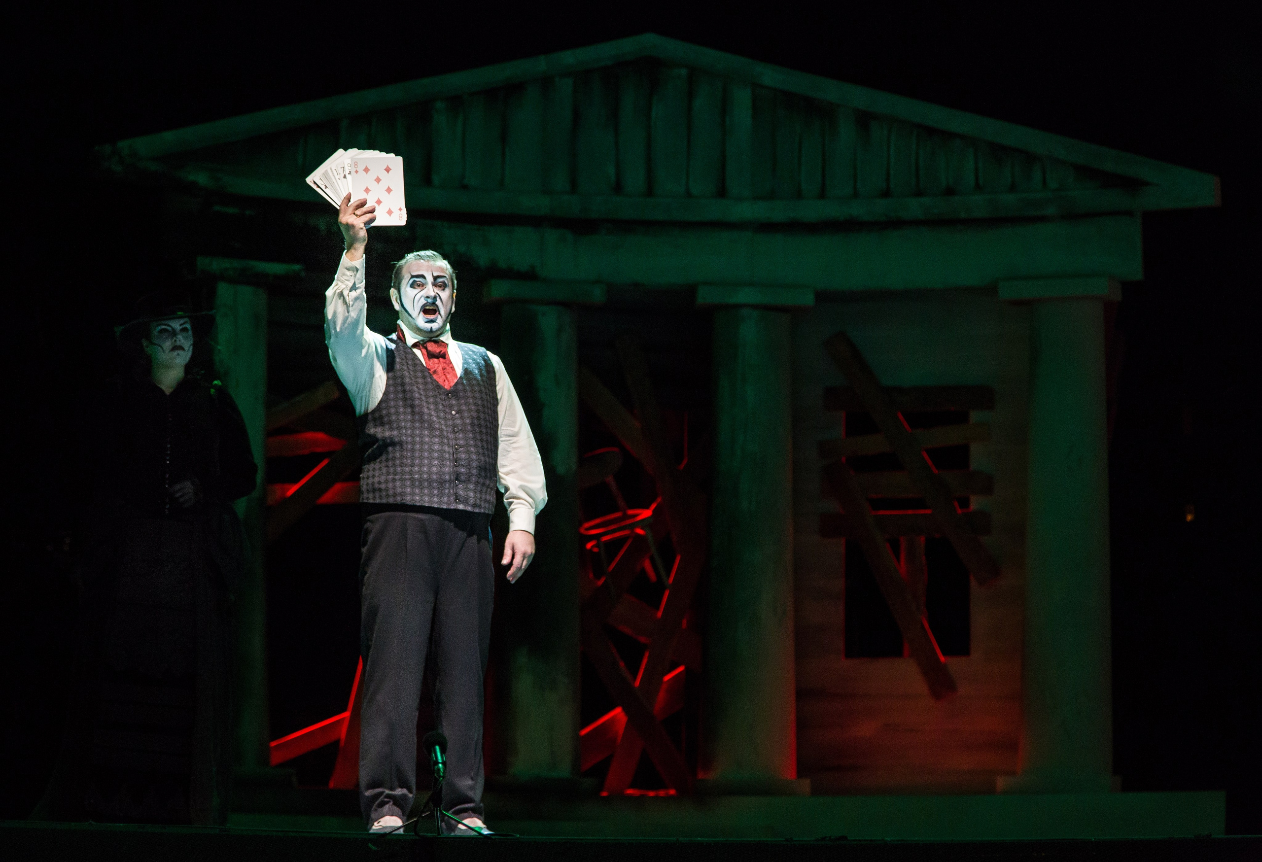 Премьера «Игроков» Шостаковича в Новой опере. Дарья Письменюк / Darya Leitstern — фотограф, музыкант, журналист, путешественник