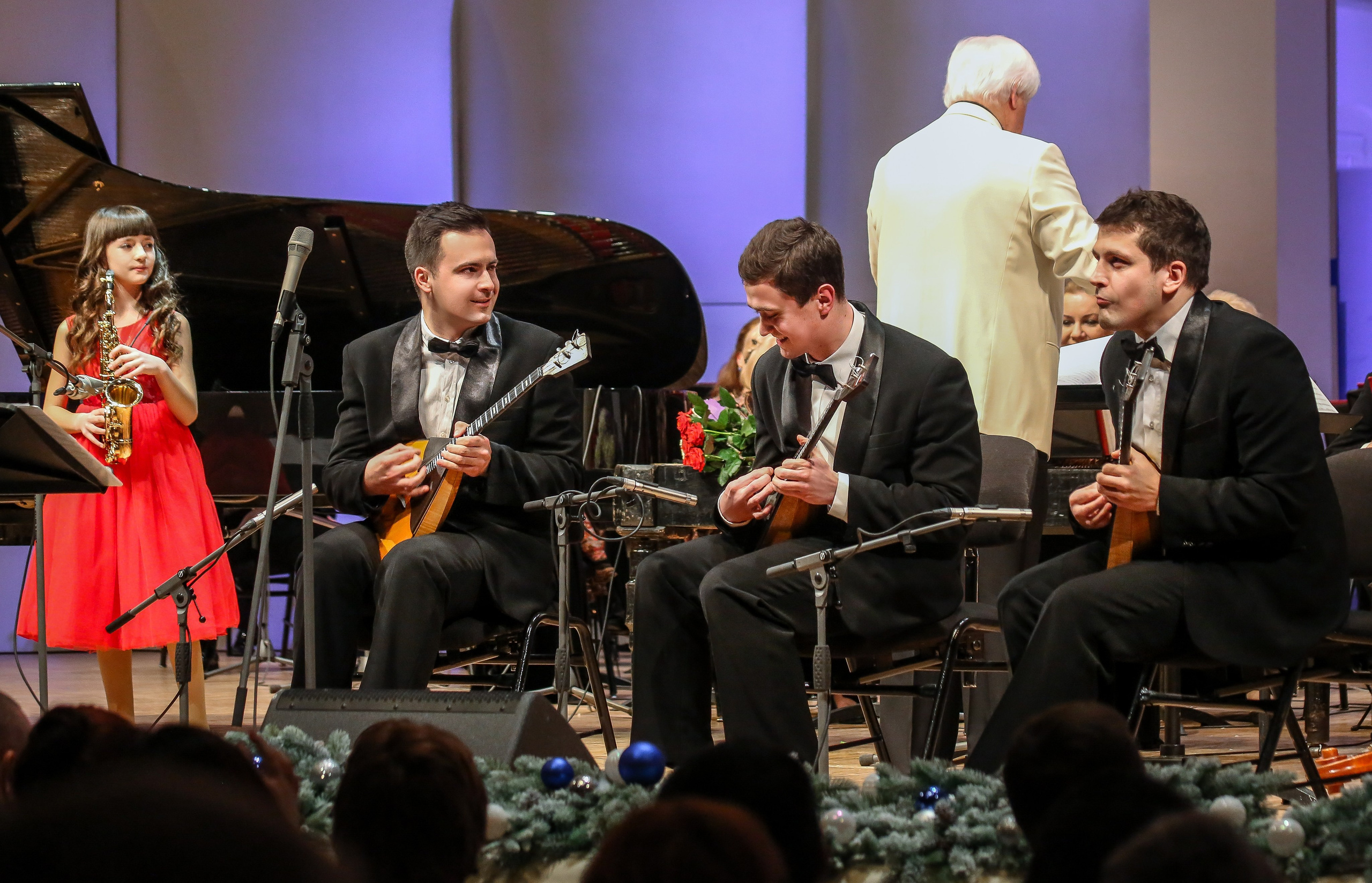 Christmas in Blue. Дарья Письменюк / Darya Leitstern — фотограф, музыкант, журналист, путешественник